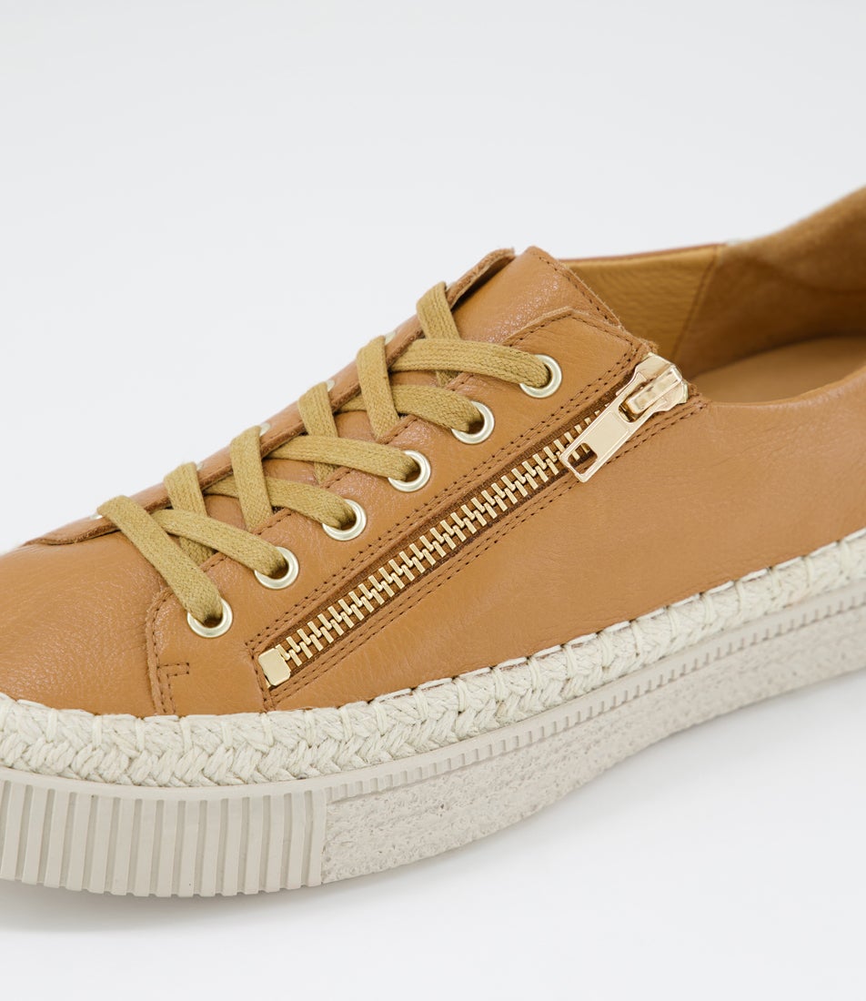 Tarbes - DK Tan / Almond