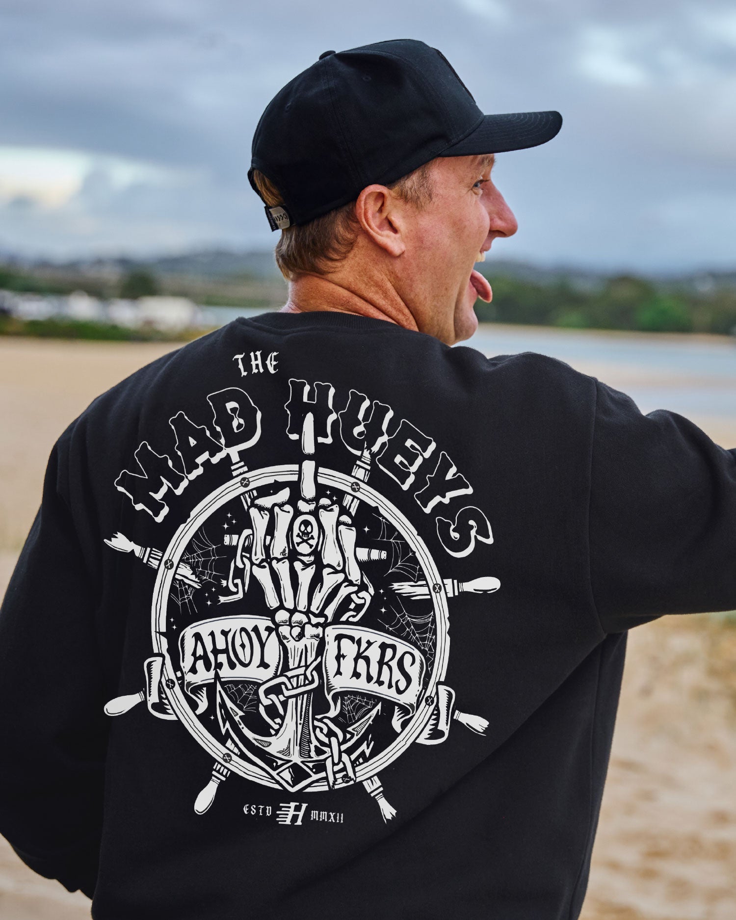 The Mad Hueys Chain Fkrs Crew Washed Black