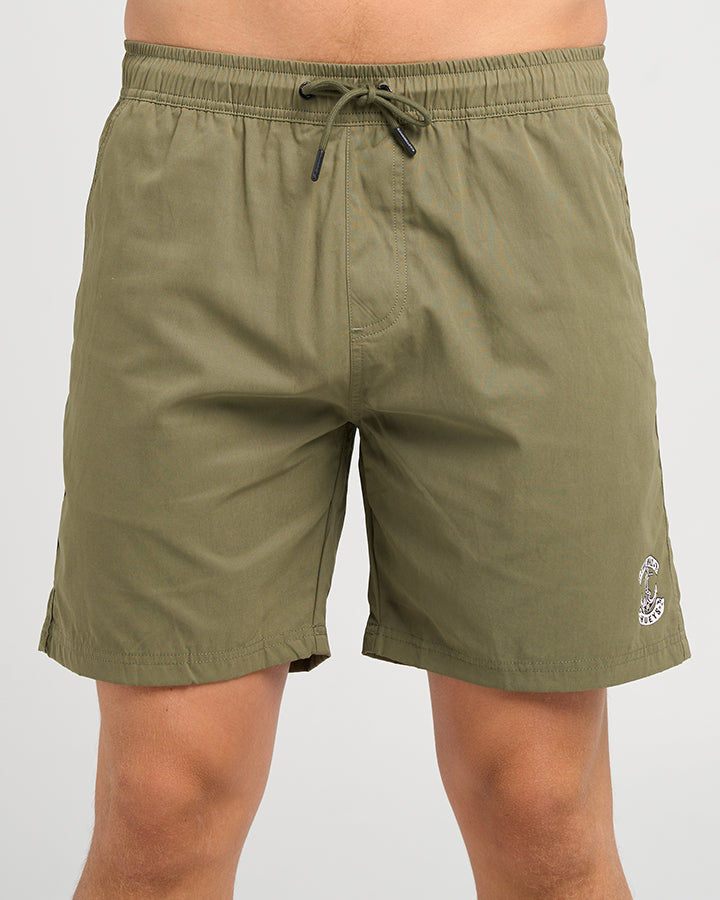 The Mad Hueys Skull Anchor 18" Volley Short - Olive