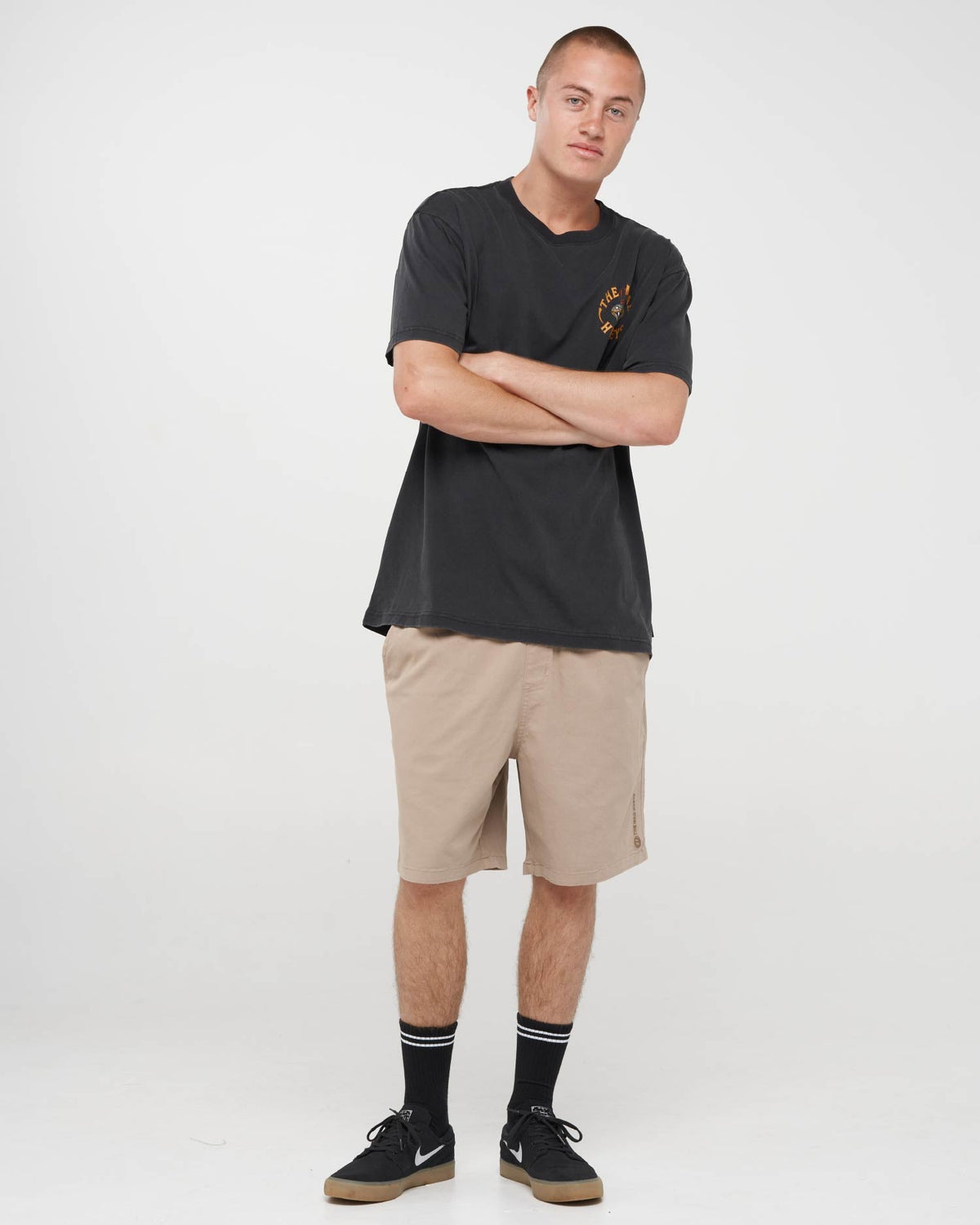 Mad Hueys Fanging Keg SS Tee in washed black - detail