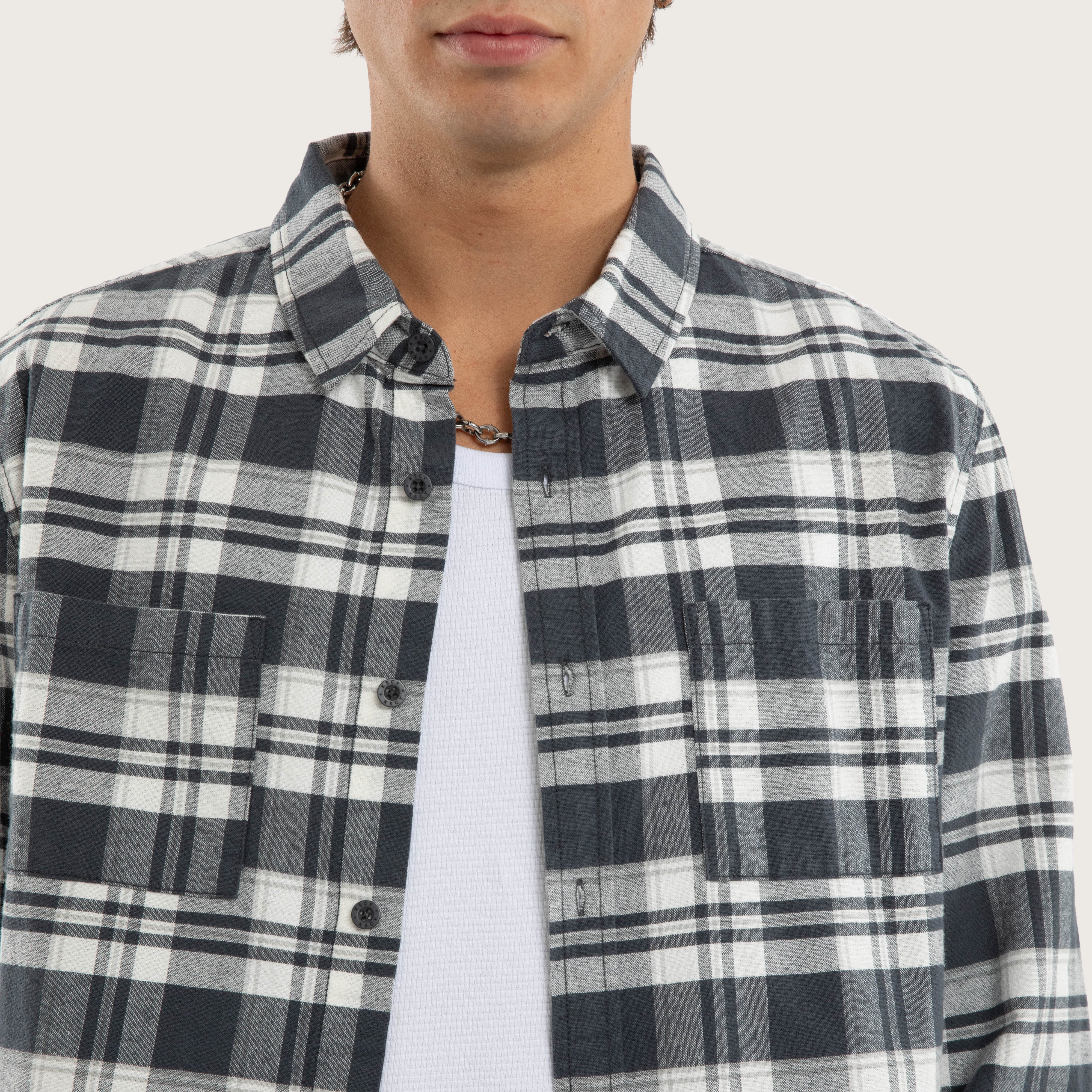 Kiss Chacey Vista LS Shirt Grey Check detail
