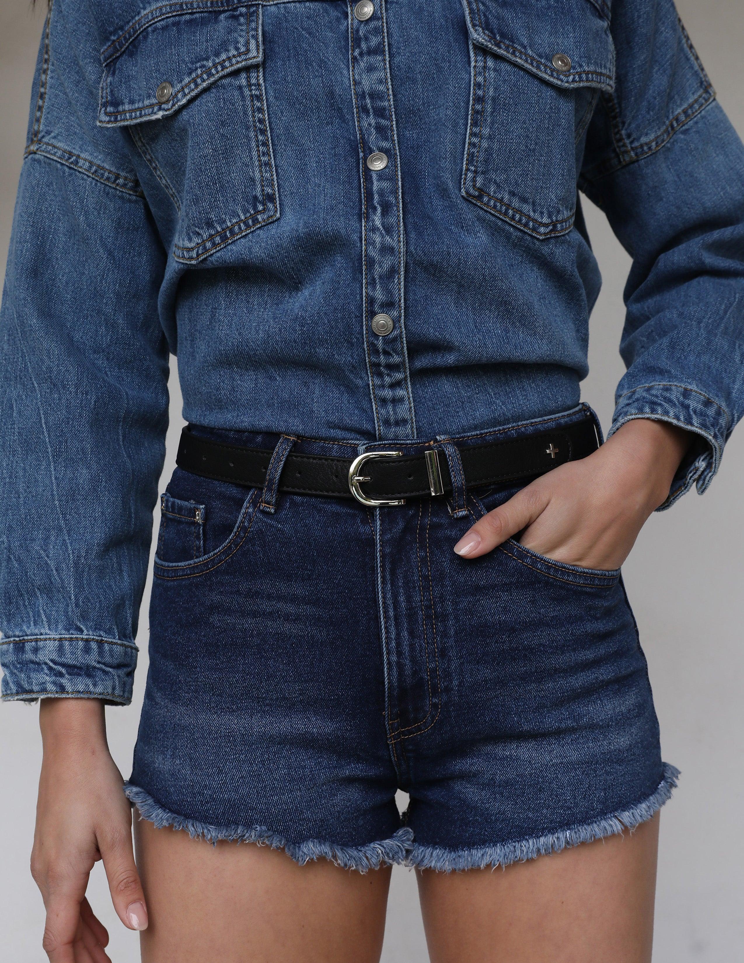 Peta + Jain Kendrick Jean Belt Black Silver - model view