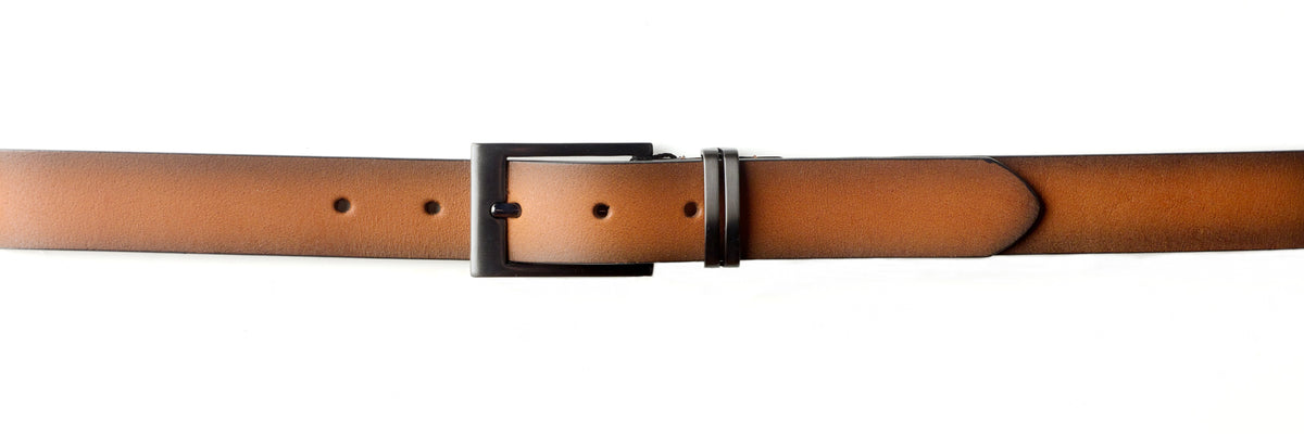Nickel Tommy leather belt in tan with dark buckle