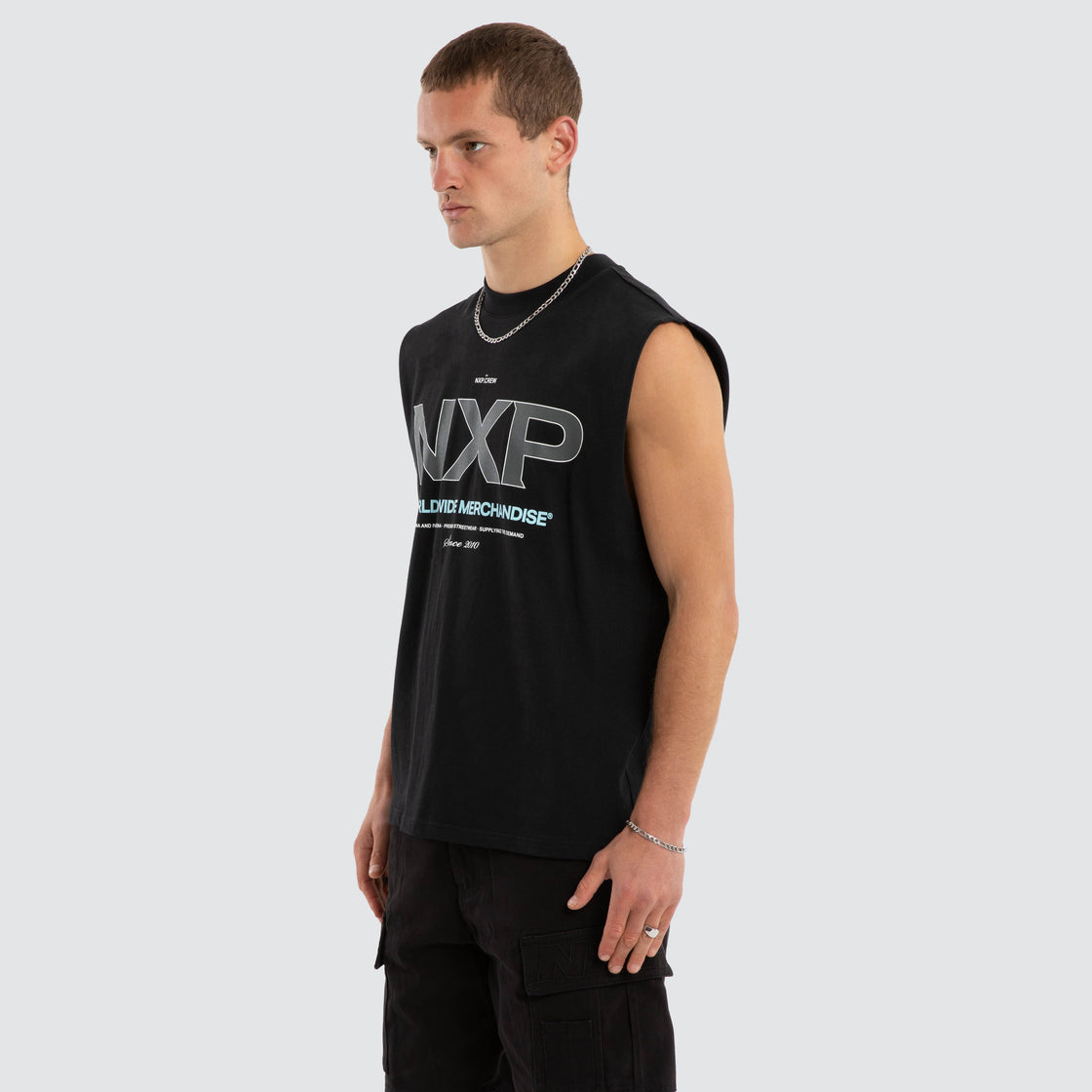 NXP Session Street Muscle - Anthracite Black (view 3)