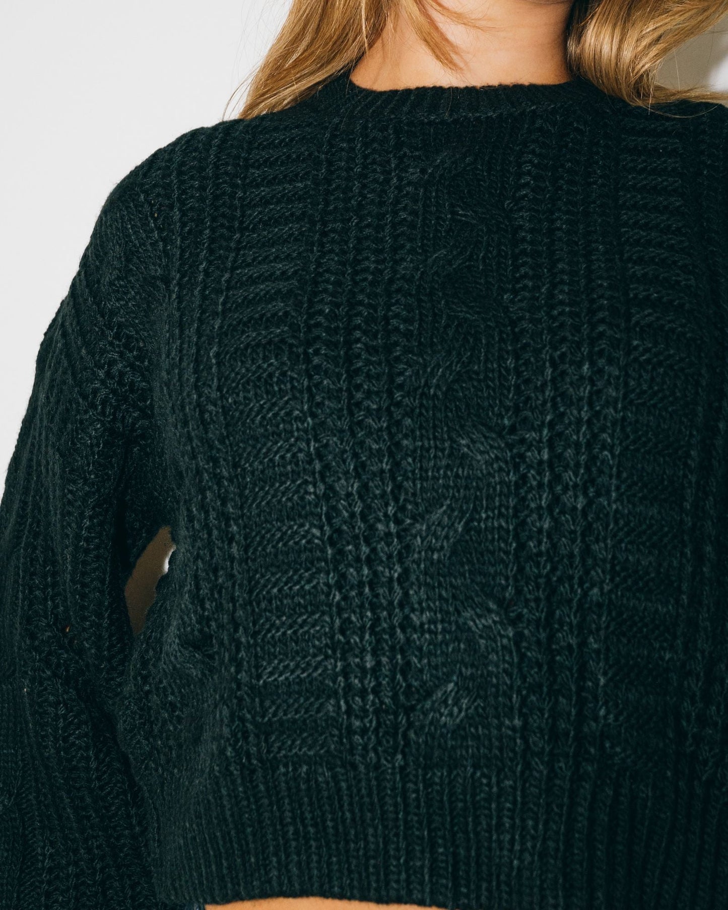 Folktale Crop Chunky Knit - Black