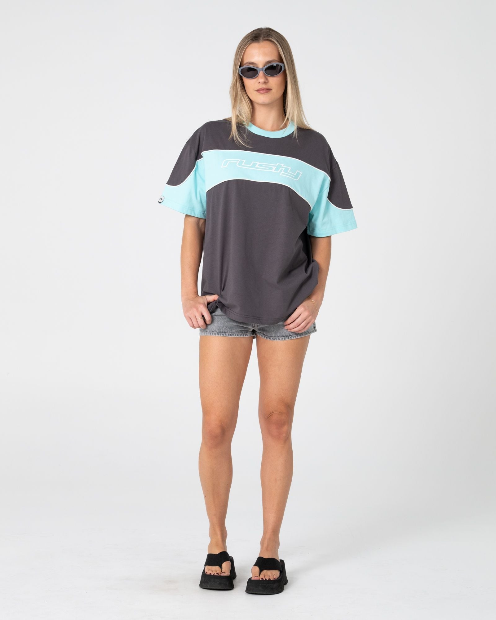 Kinetic Oversize Tee - Carbon / Aqua