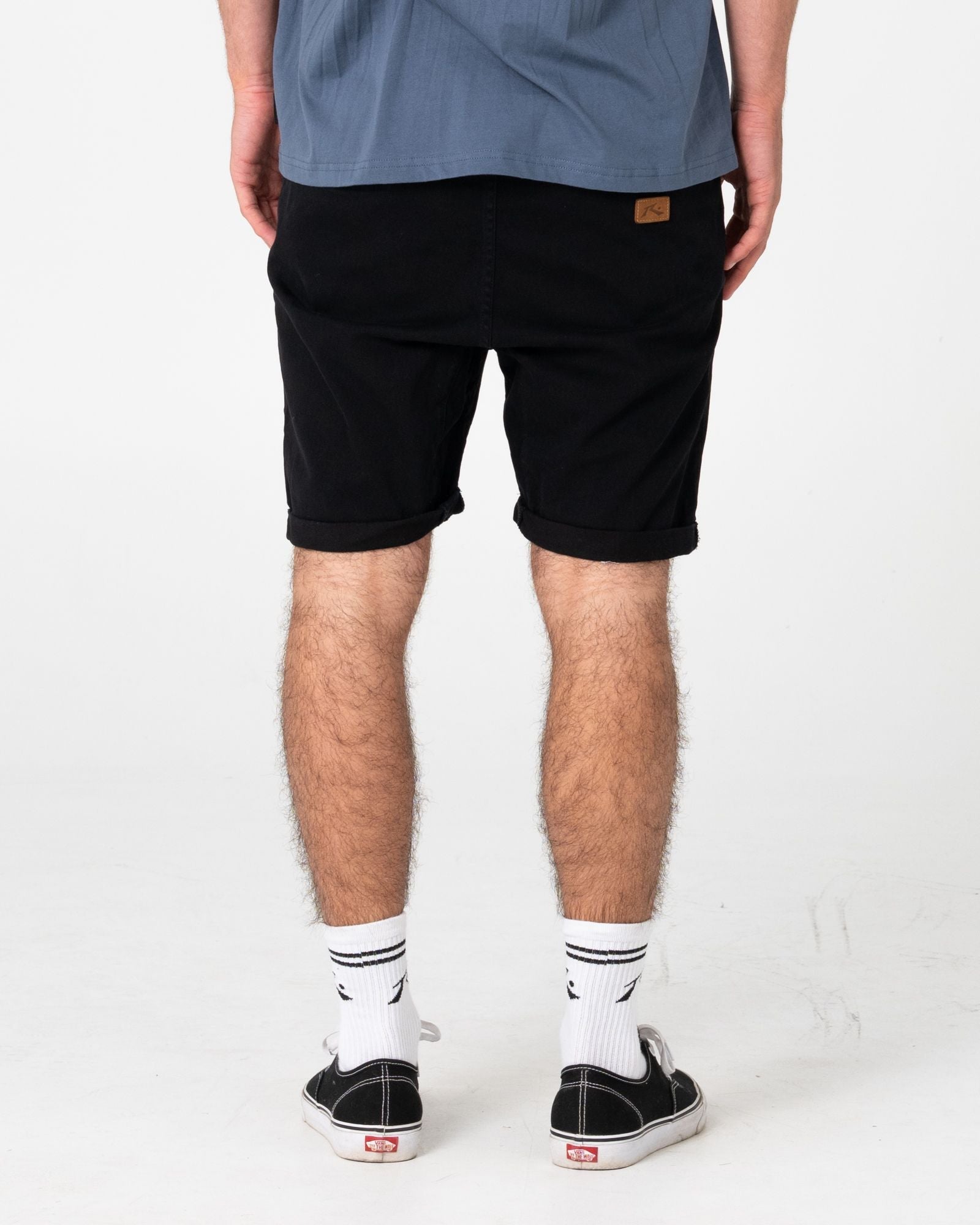 Hooked On 18 Elastic Short - Black