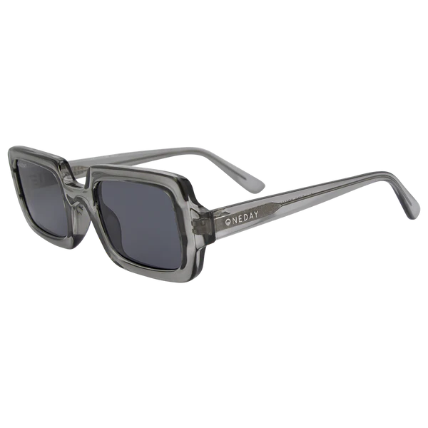 Gigi - Charcoal Smoke