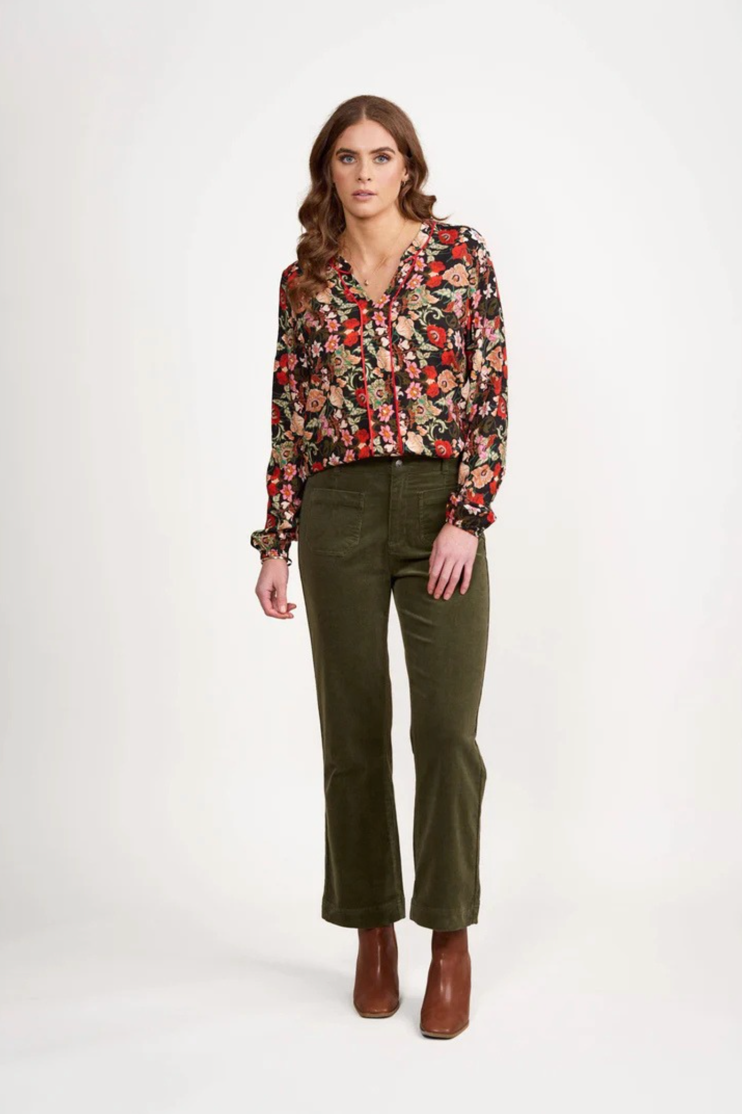 Vassalli Ankle Grazer Cord Pant Deep Sage back