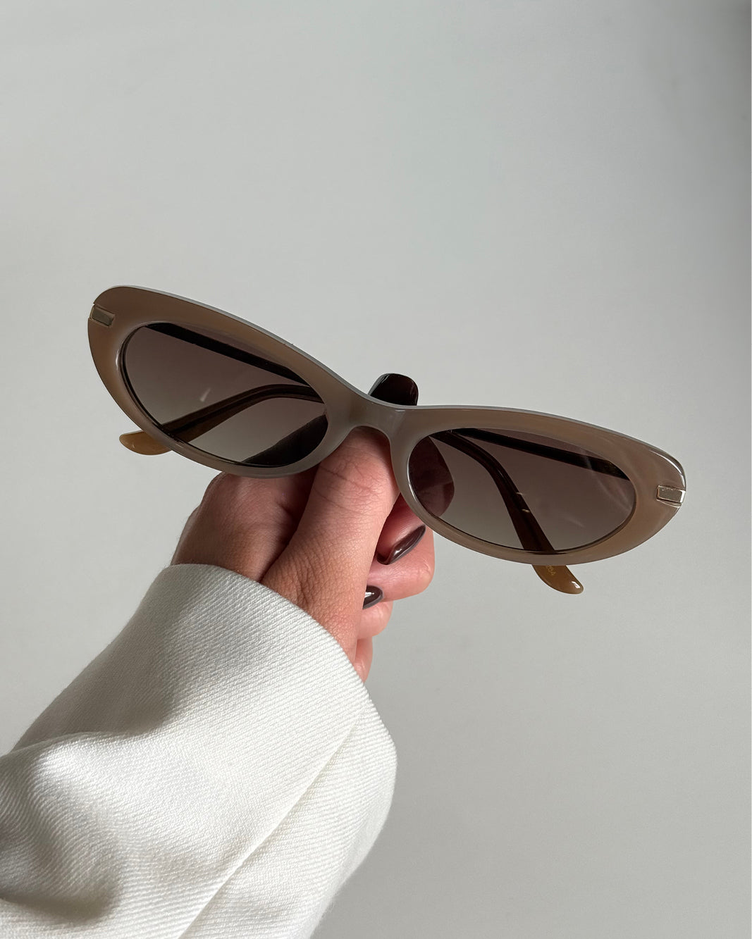 The Rae - Taupe / Brown