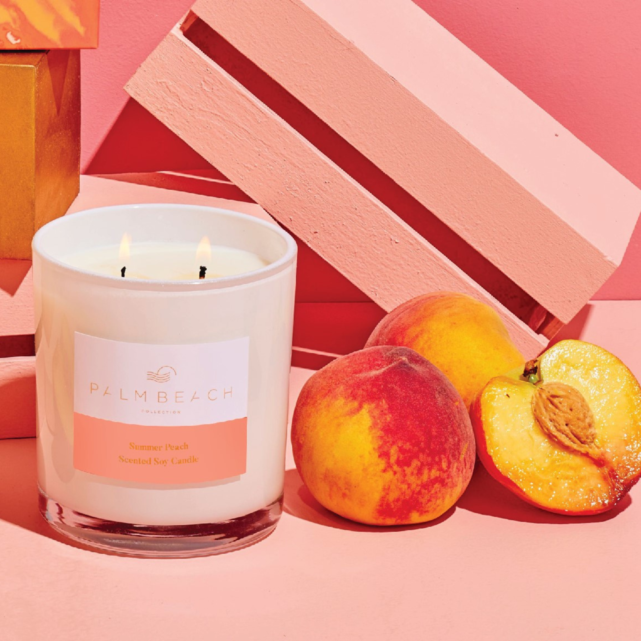 Palm Beach Summer Peach Candle 420g detail