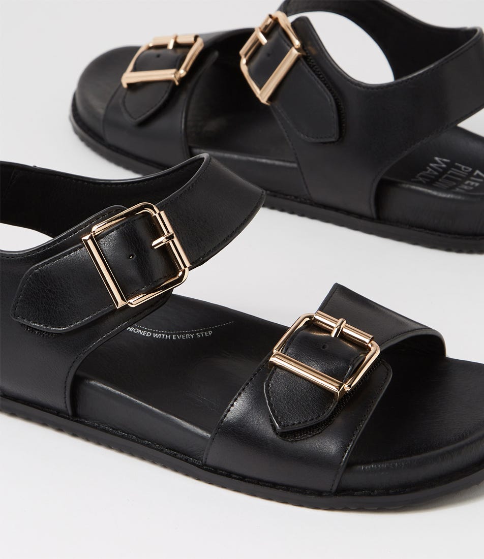 Hastice W Leather Sandal - Black