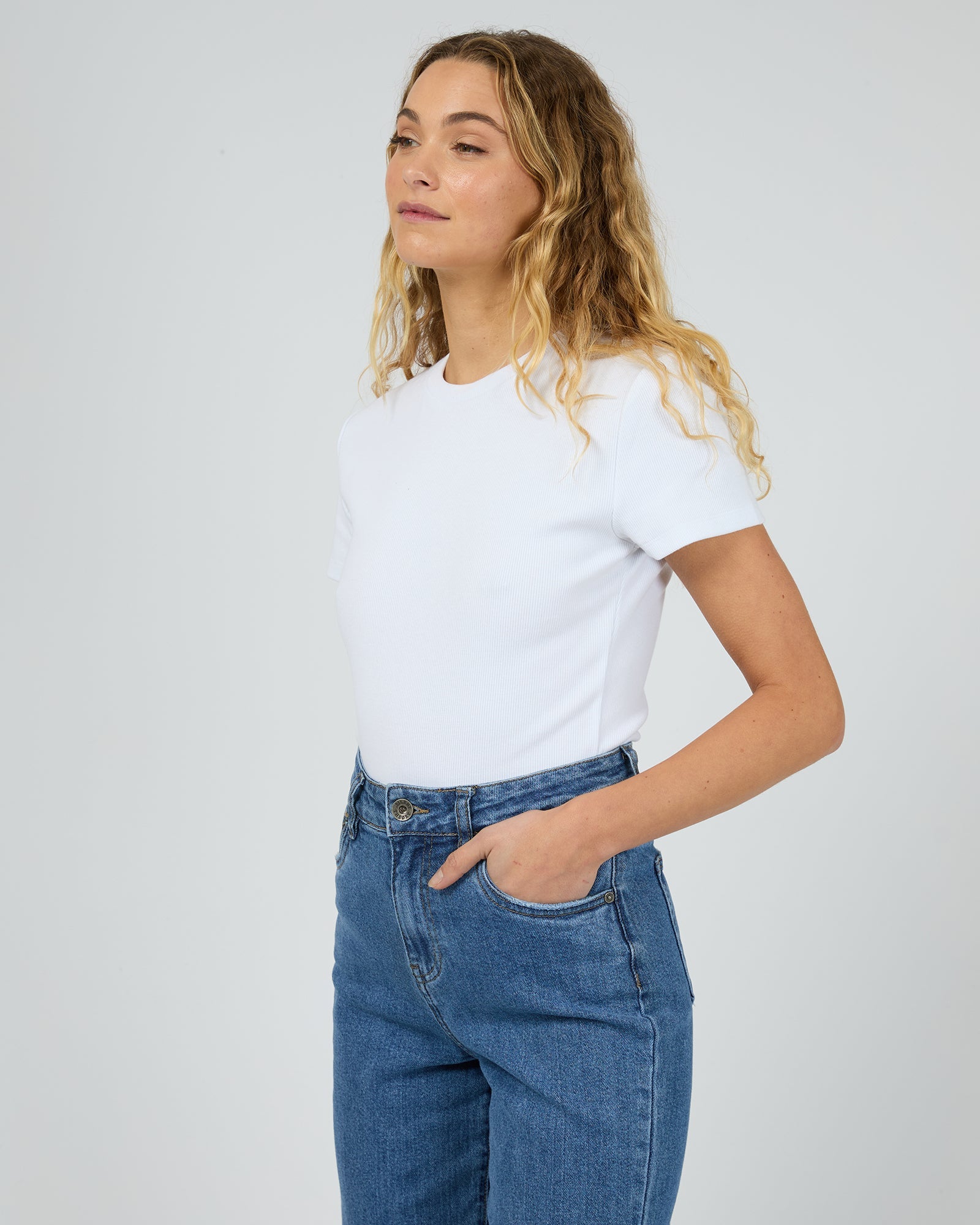 Silent Theory Bella Tee White - detail view