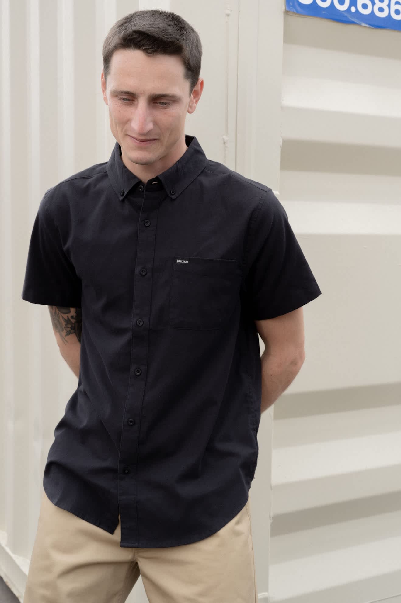 Brixton Sanford Oxford S/S Wvn - Black (view 9)