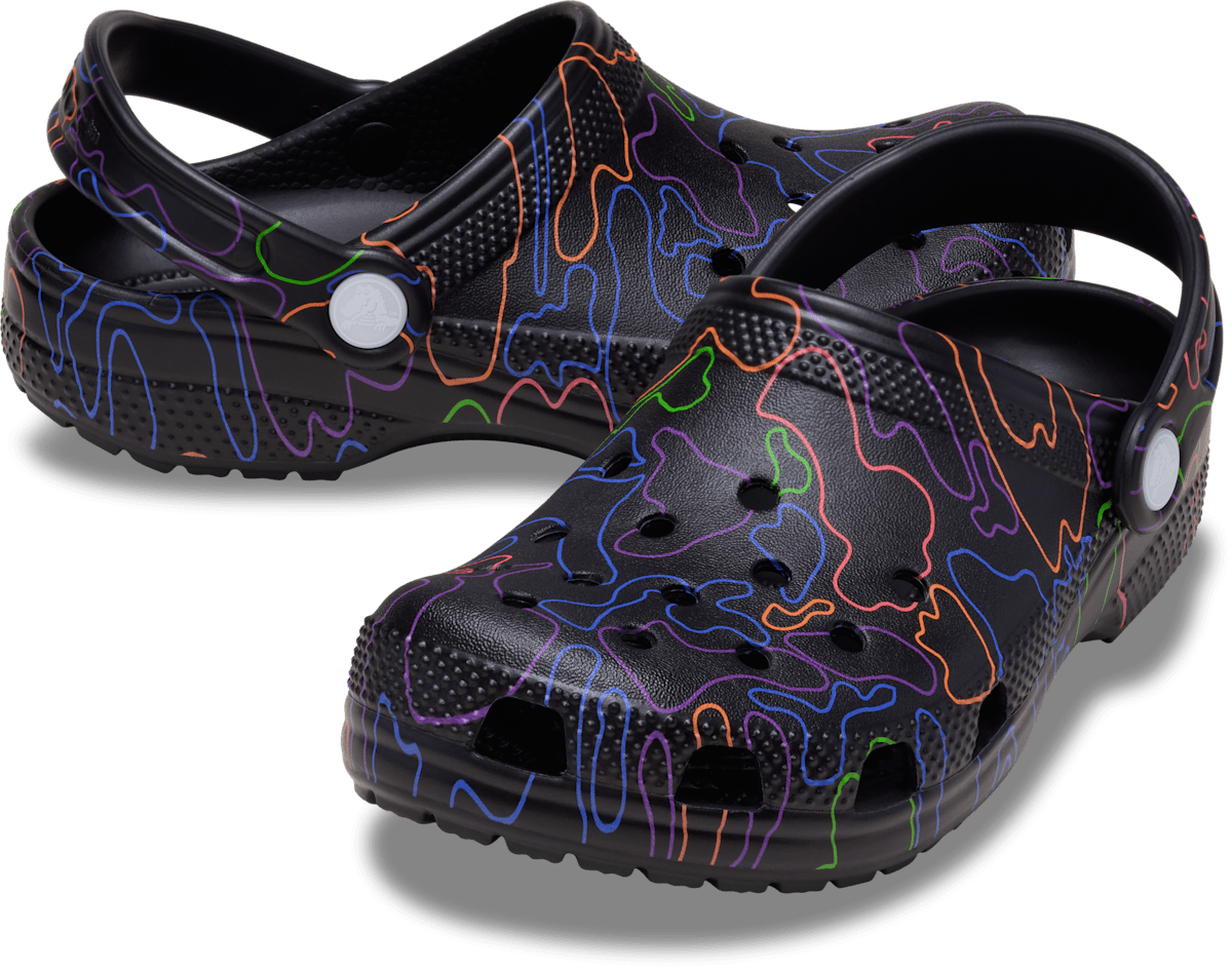 Crocs Kids Classic Hi-Vis Camo Clog - angle