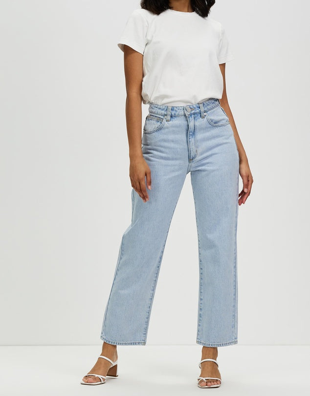 Venice Straight - Walkaway