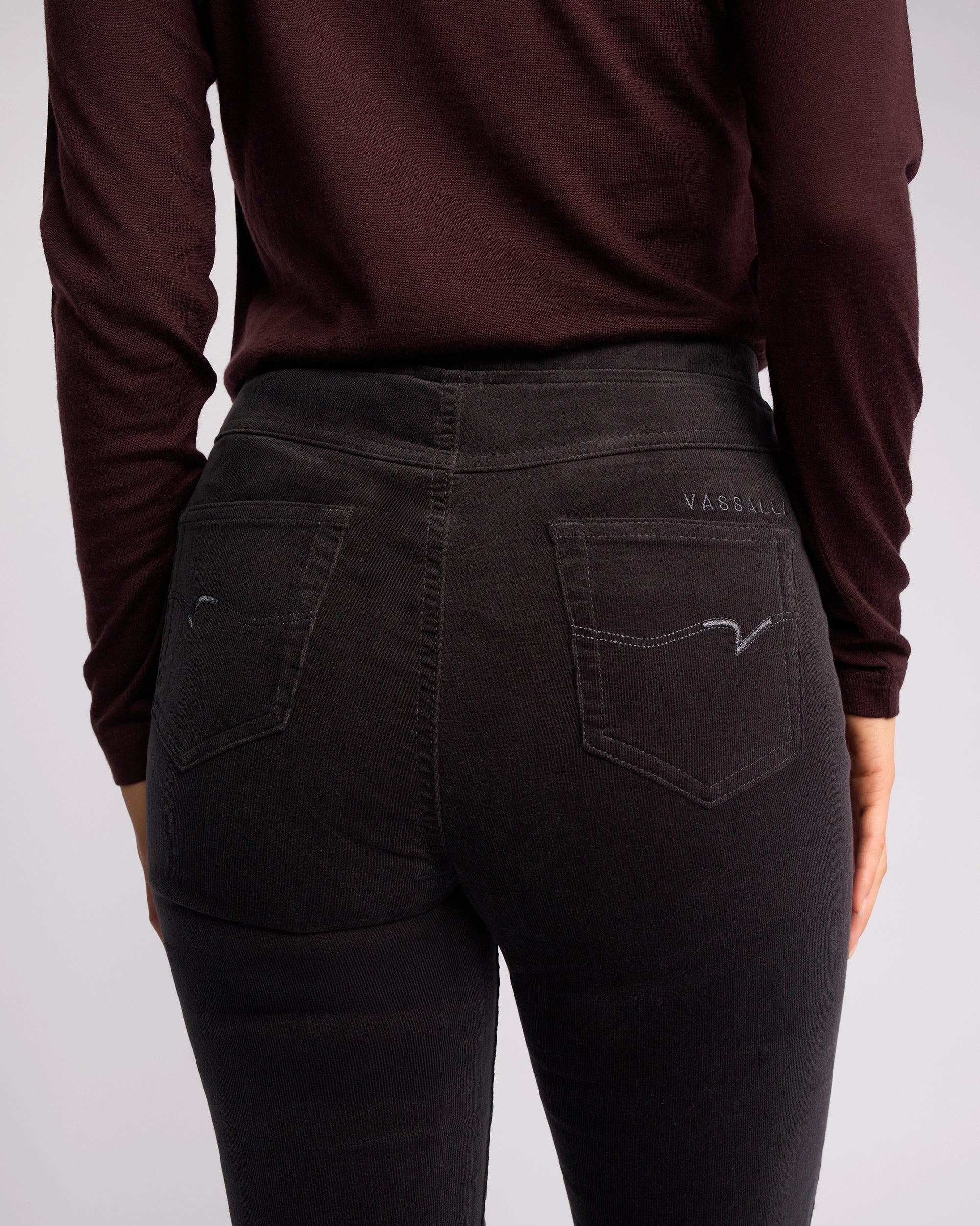 Vassalli Slim Leg Pull On Charcoal - back pocket detail