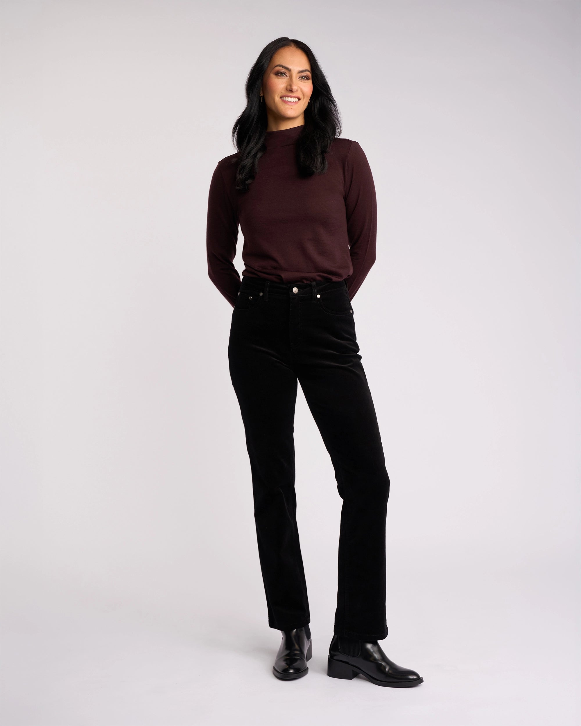 Vassalli Straight Leg 5 Pocket Cord Pant Black - front view