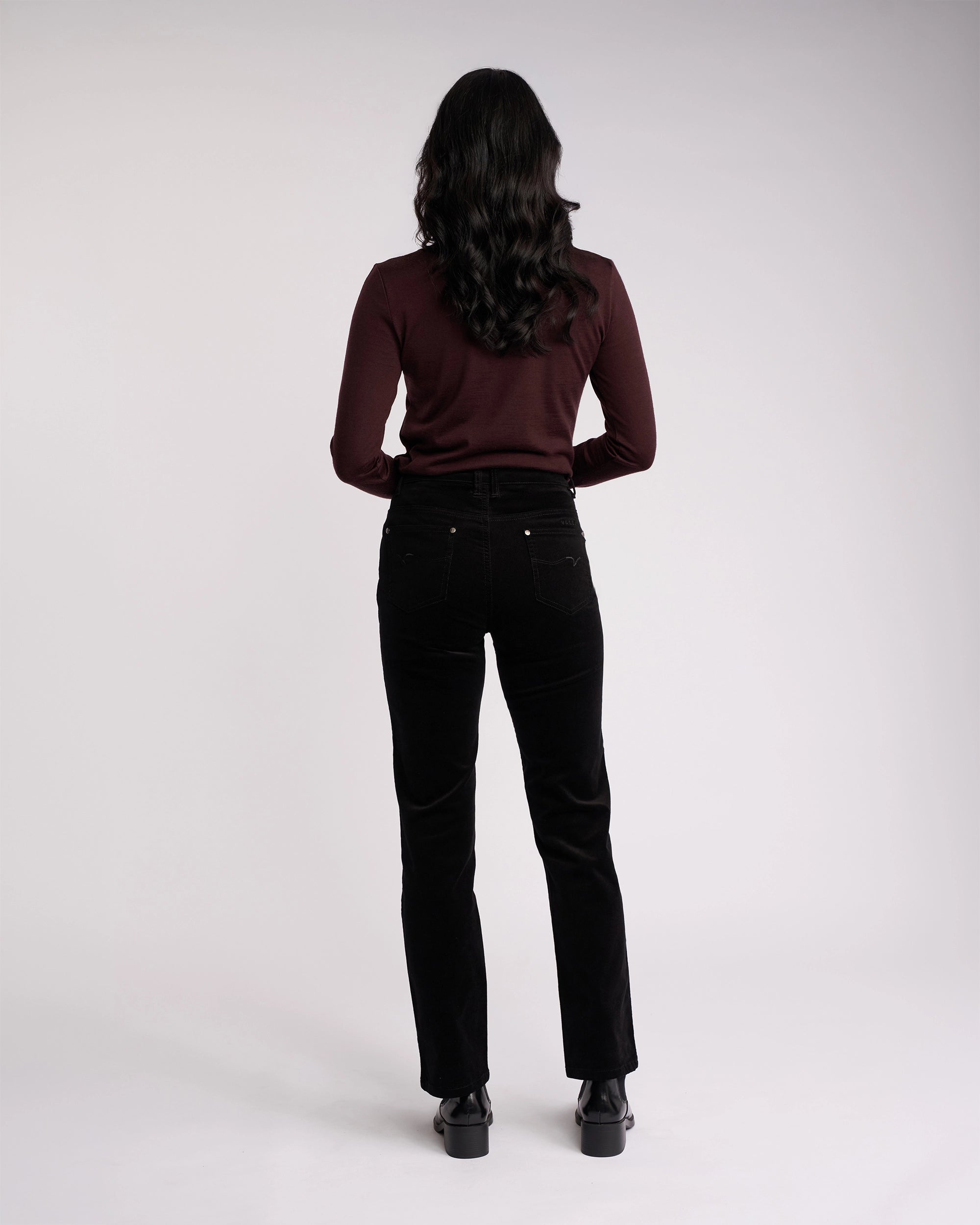 Vassalli Straight Leg 5 Pocket Cord Pant Black - back view