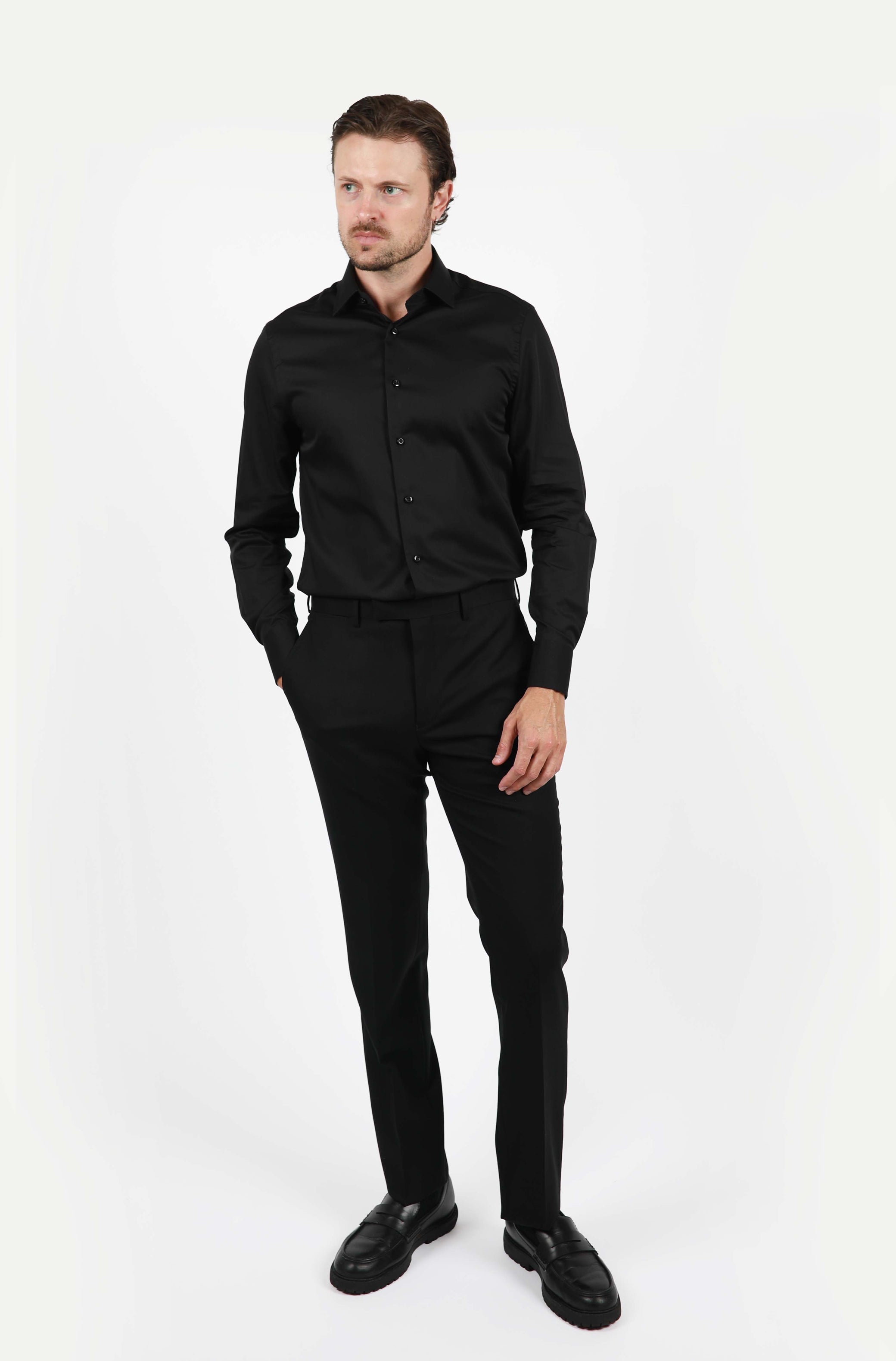 Hardy Amies Plain Slim Fit Shirt in black - detail
