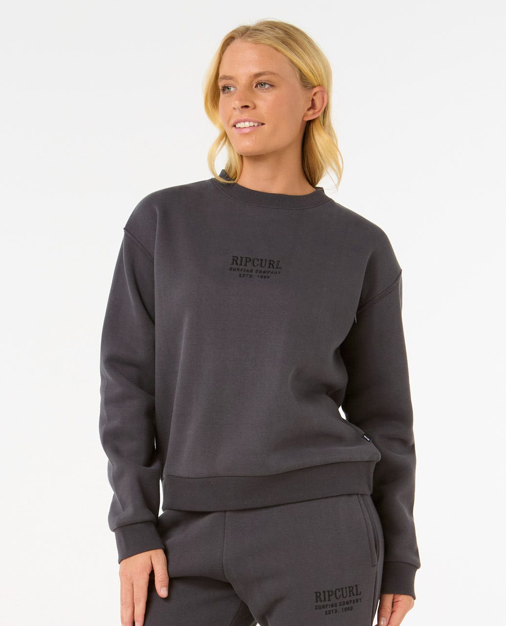 Surf Staple Relaxed Crew - Washed Black