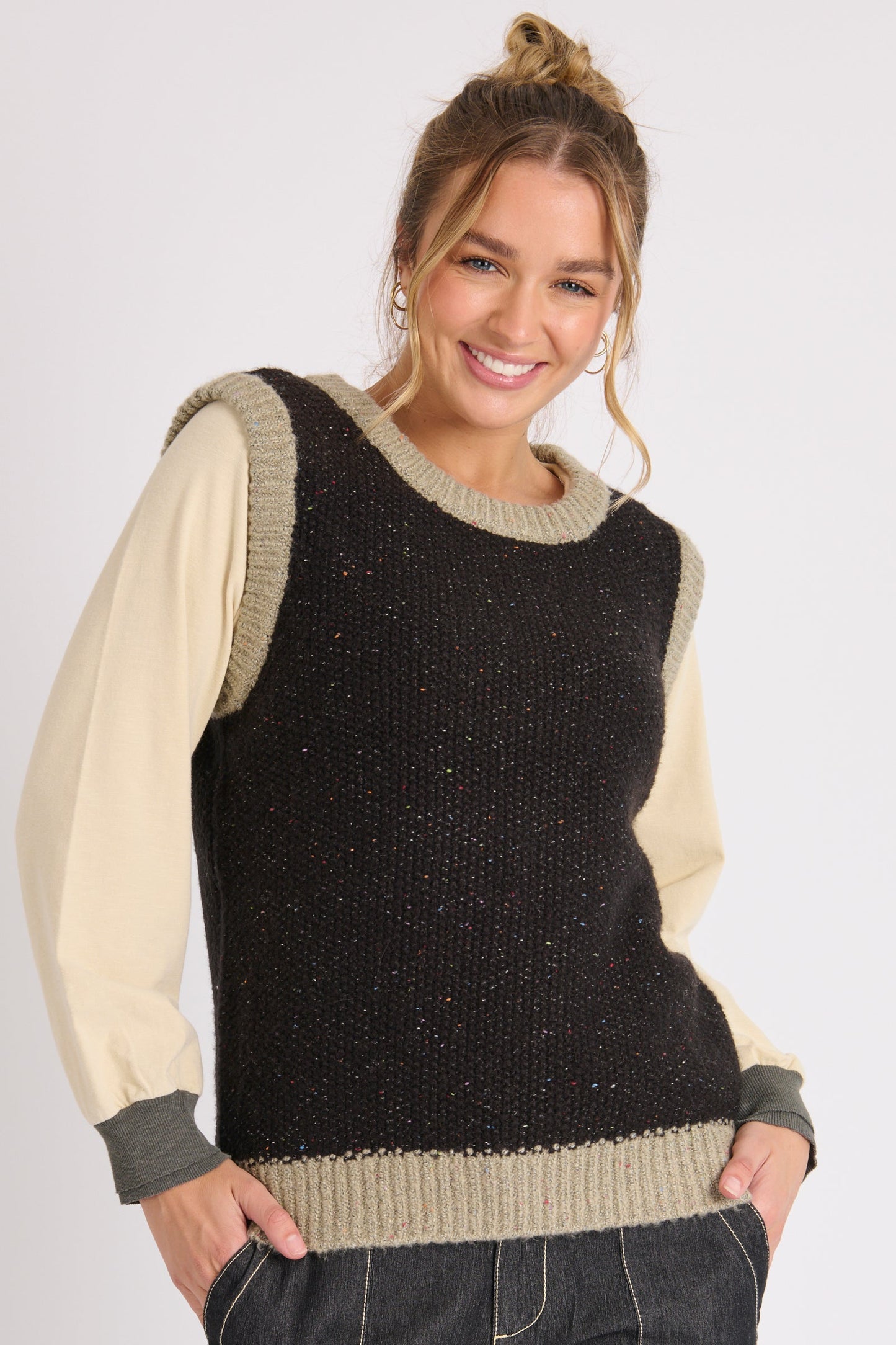 Contrast Band Vest - Black Fleck