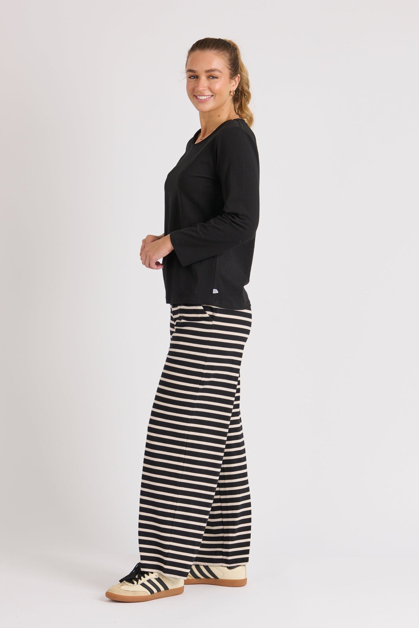 Scoop Neck Top - Black
