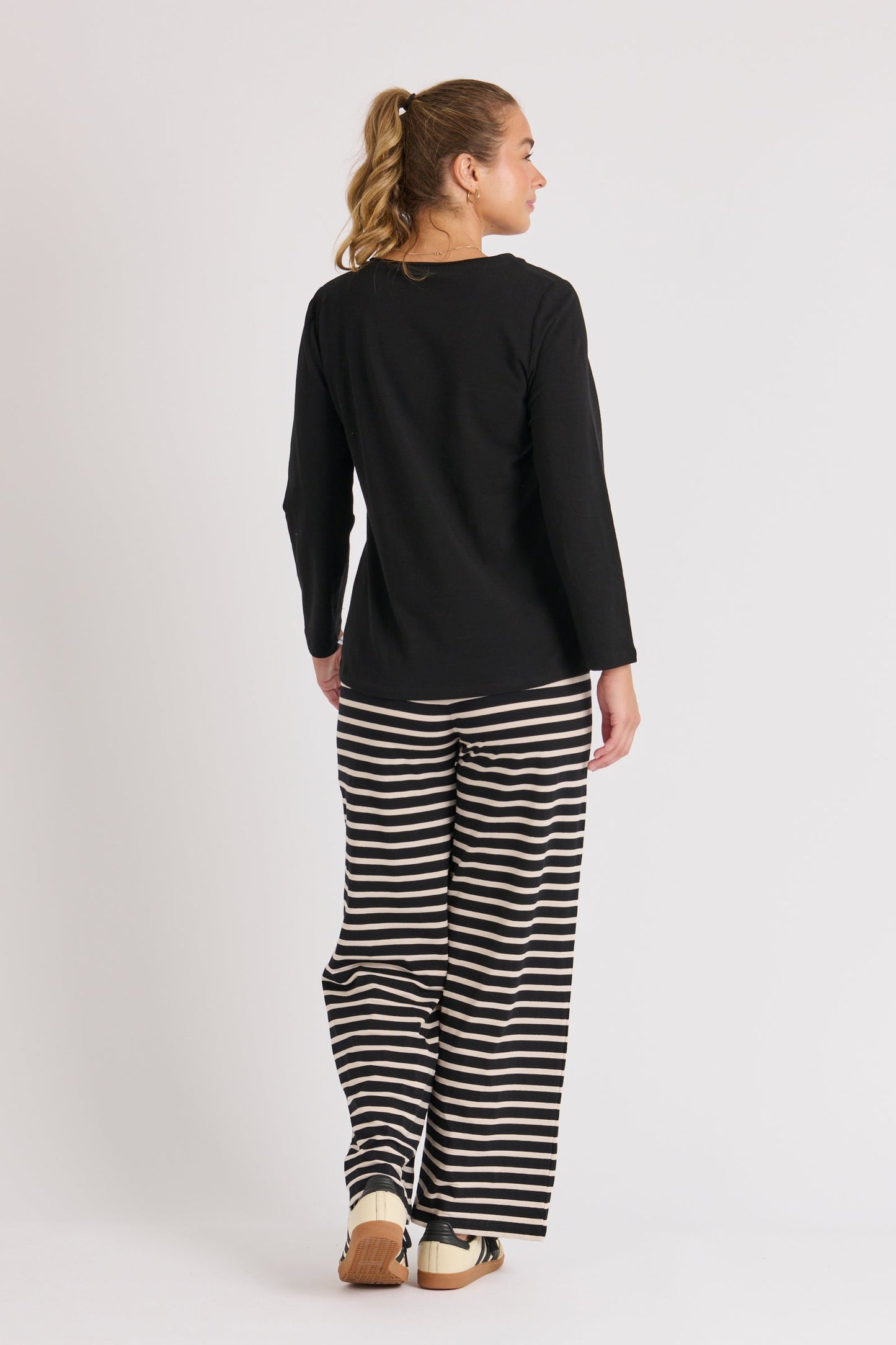 Scoop Neck Top - Black