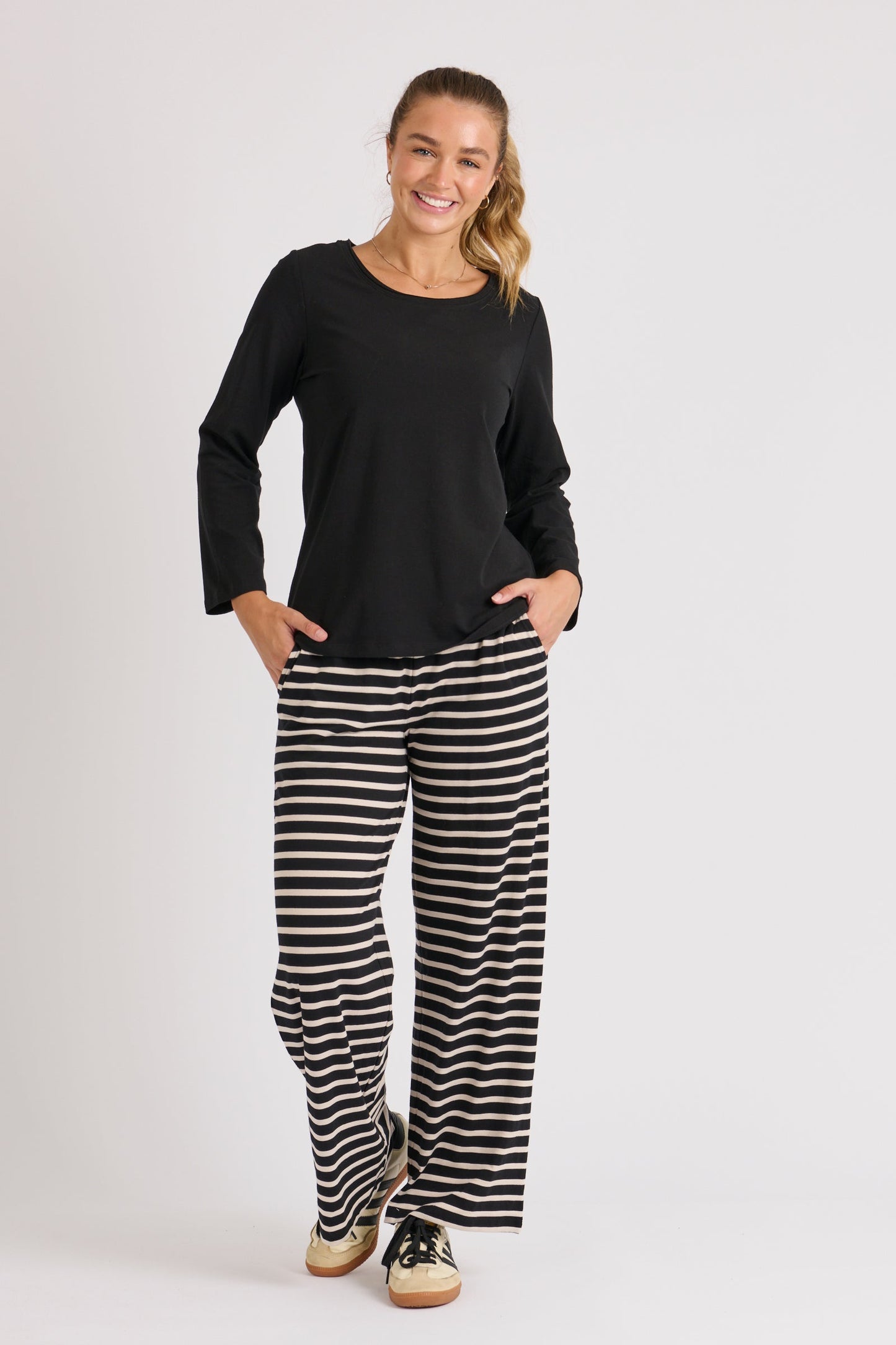 Scoop Neck Top - Black
