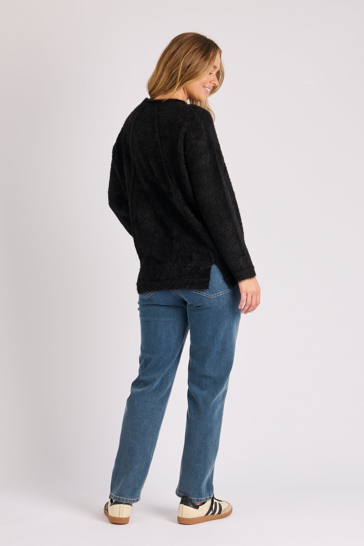 One Ten Willow Panel Detail Jumper - Black (view 4)