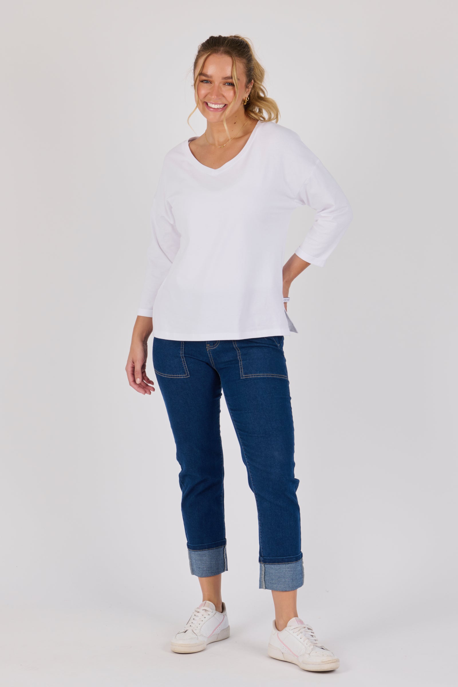 One Ten Willow V-Neck 3/4 Sleeve Top - Optic White (view 4)