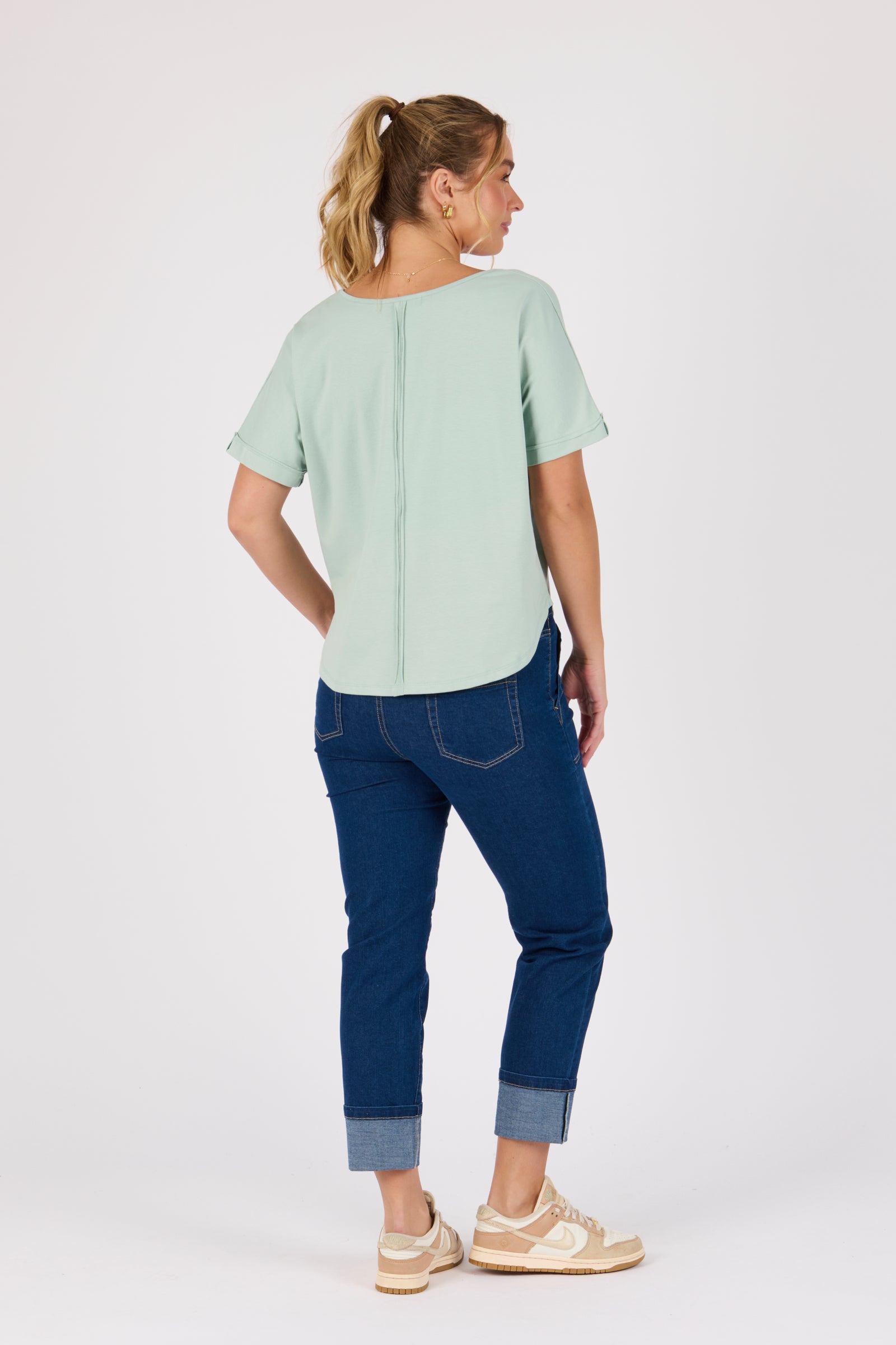One Ten Willow V-Neck Curve Hem Tee - Sea Green (view 4)