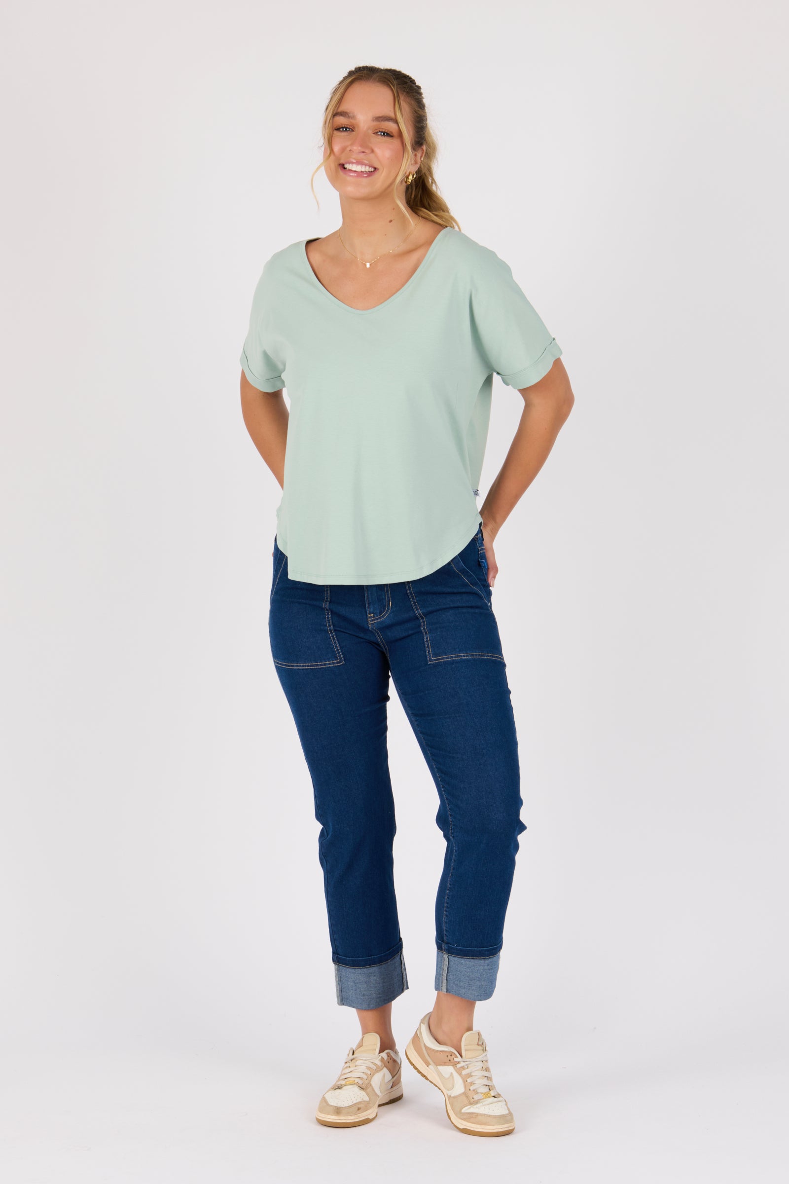 One Ten Willow V-Neck Curve Hem Tee - Sea Green (view 5)