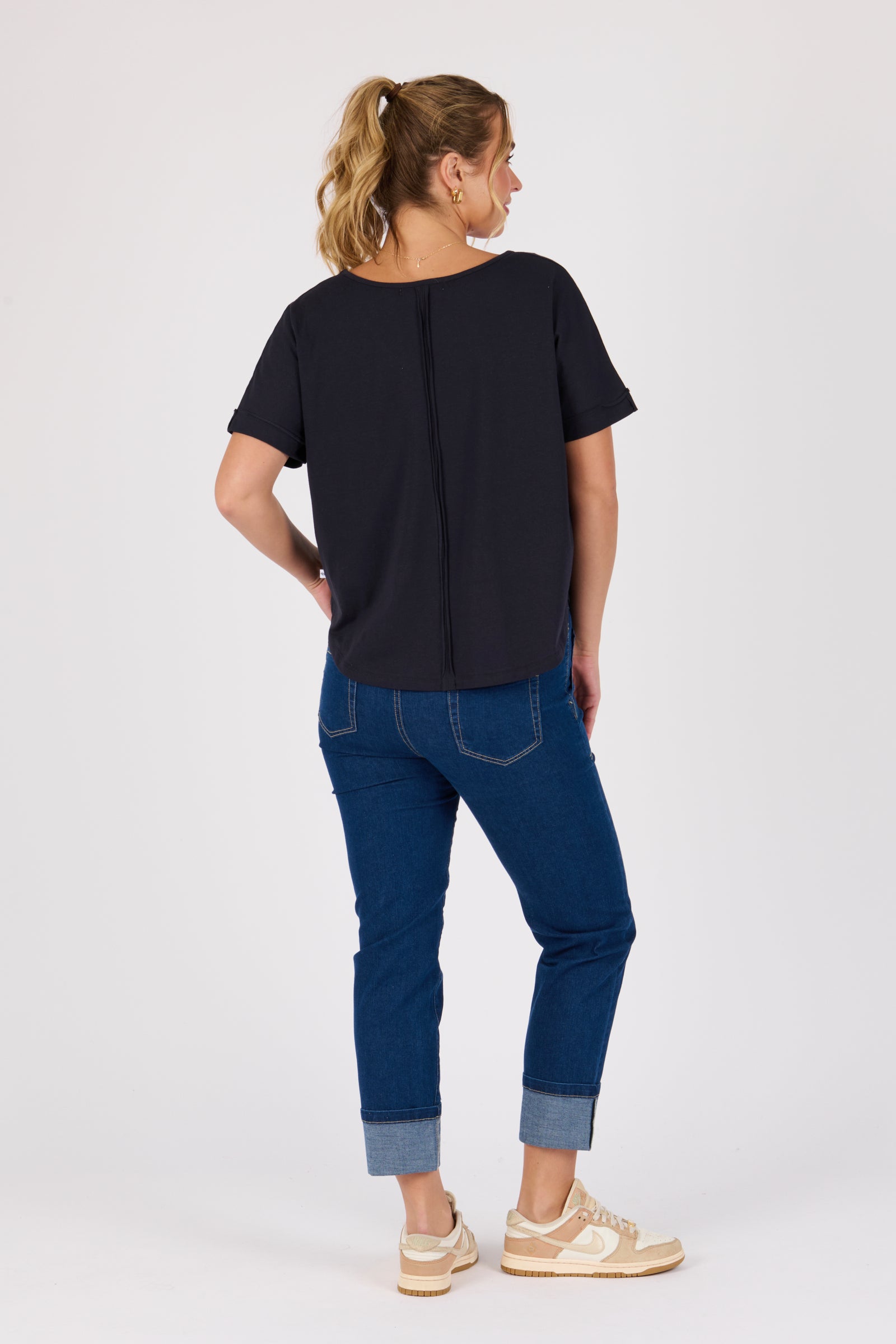 One Ten Willow V-Neck Curve Hem Tee - Blue Graphite (view 4)