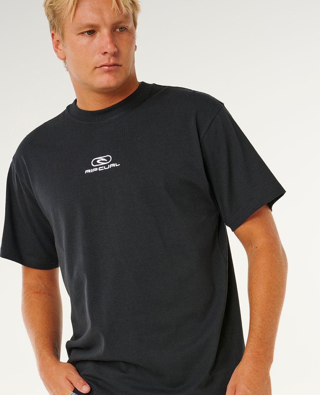 Pill Icon Tee - Black