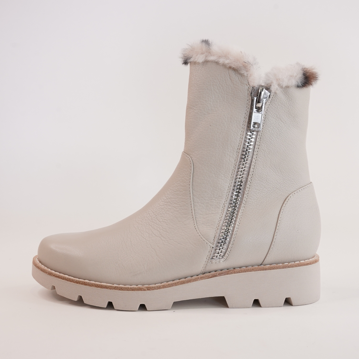 Dlinga Boot - Vanilla / White