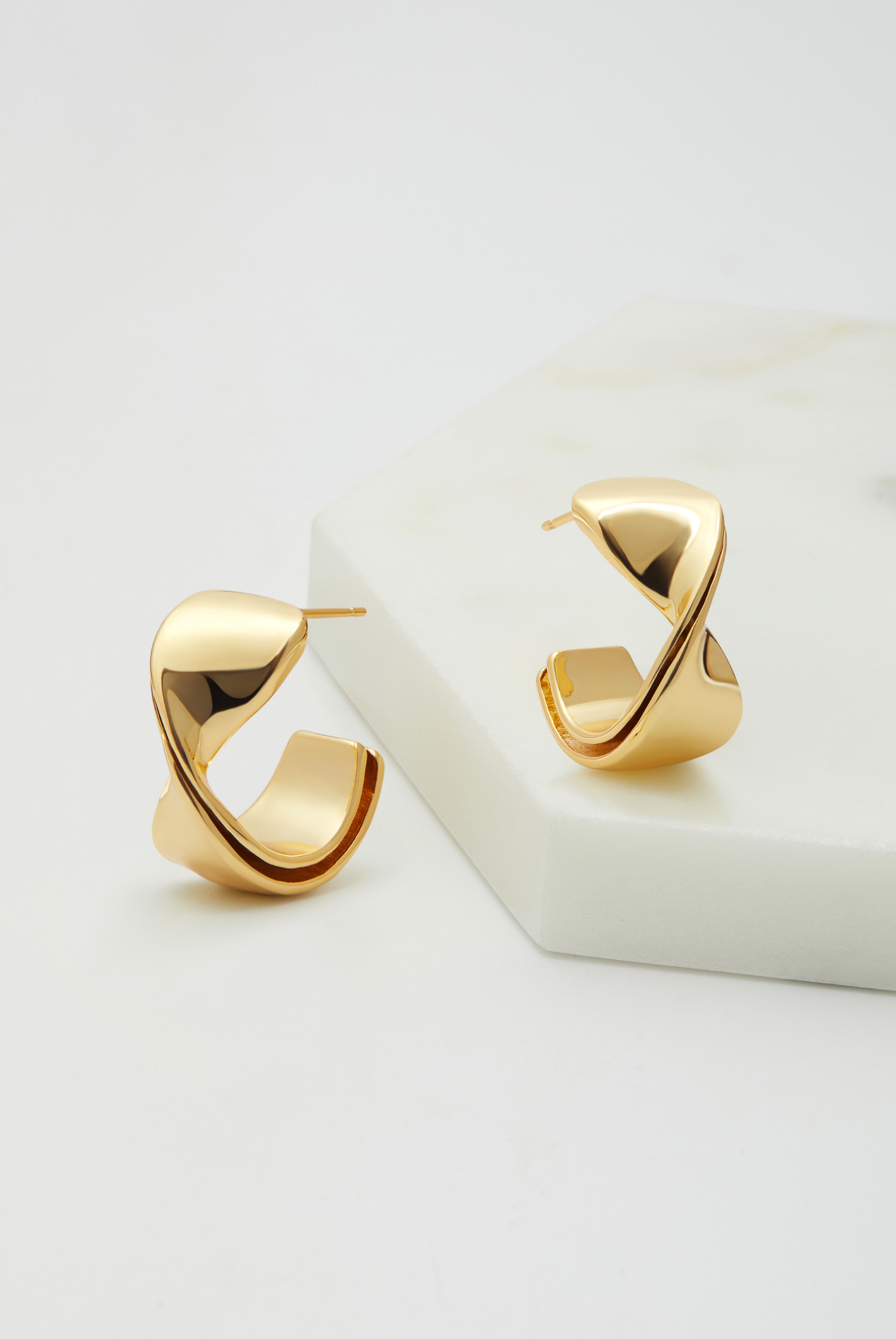 Marnie Hoop - Gold - Catani Clothing