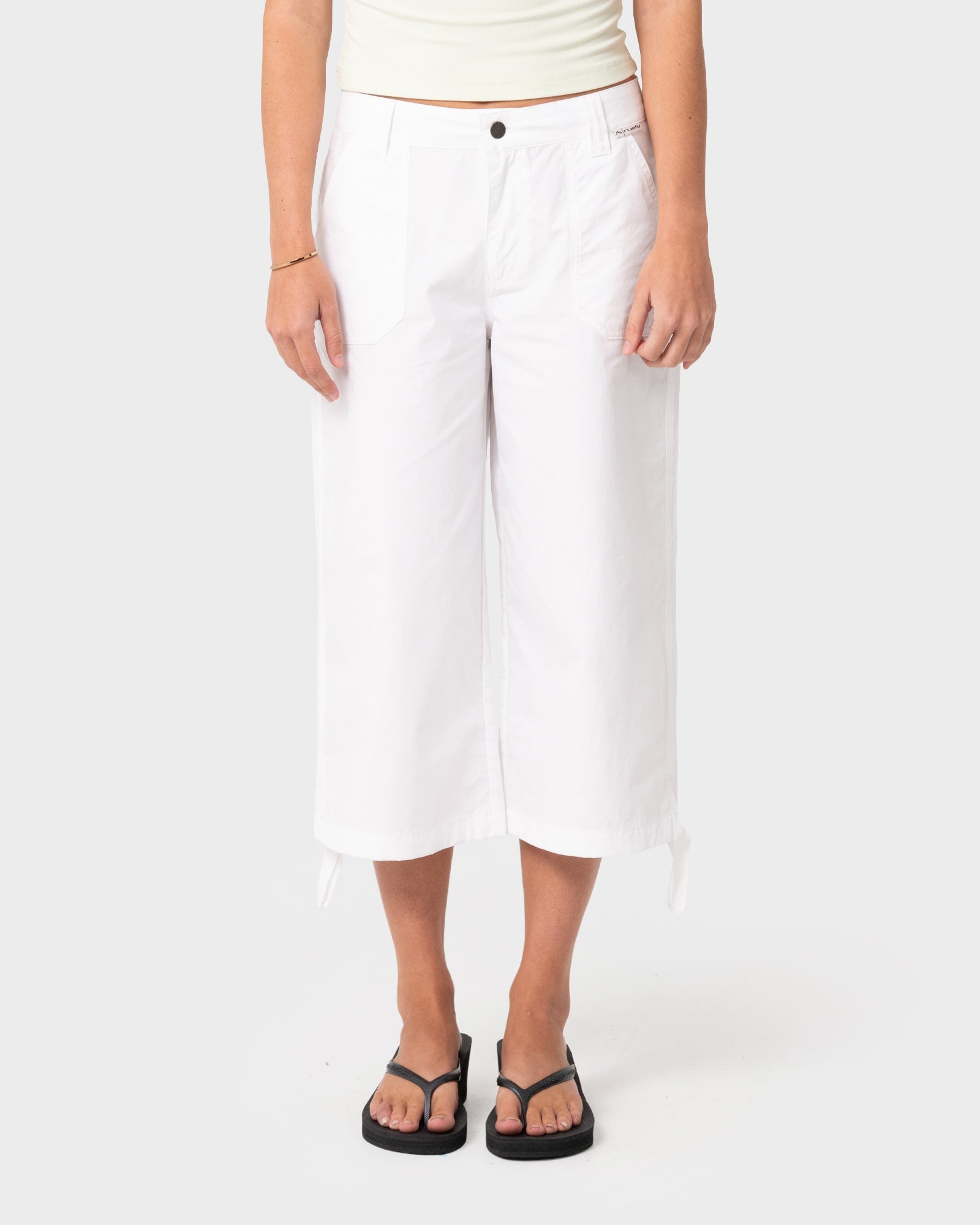 Cameron Low Rise Relaxed Capri Pant - White