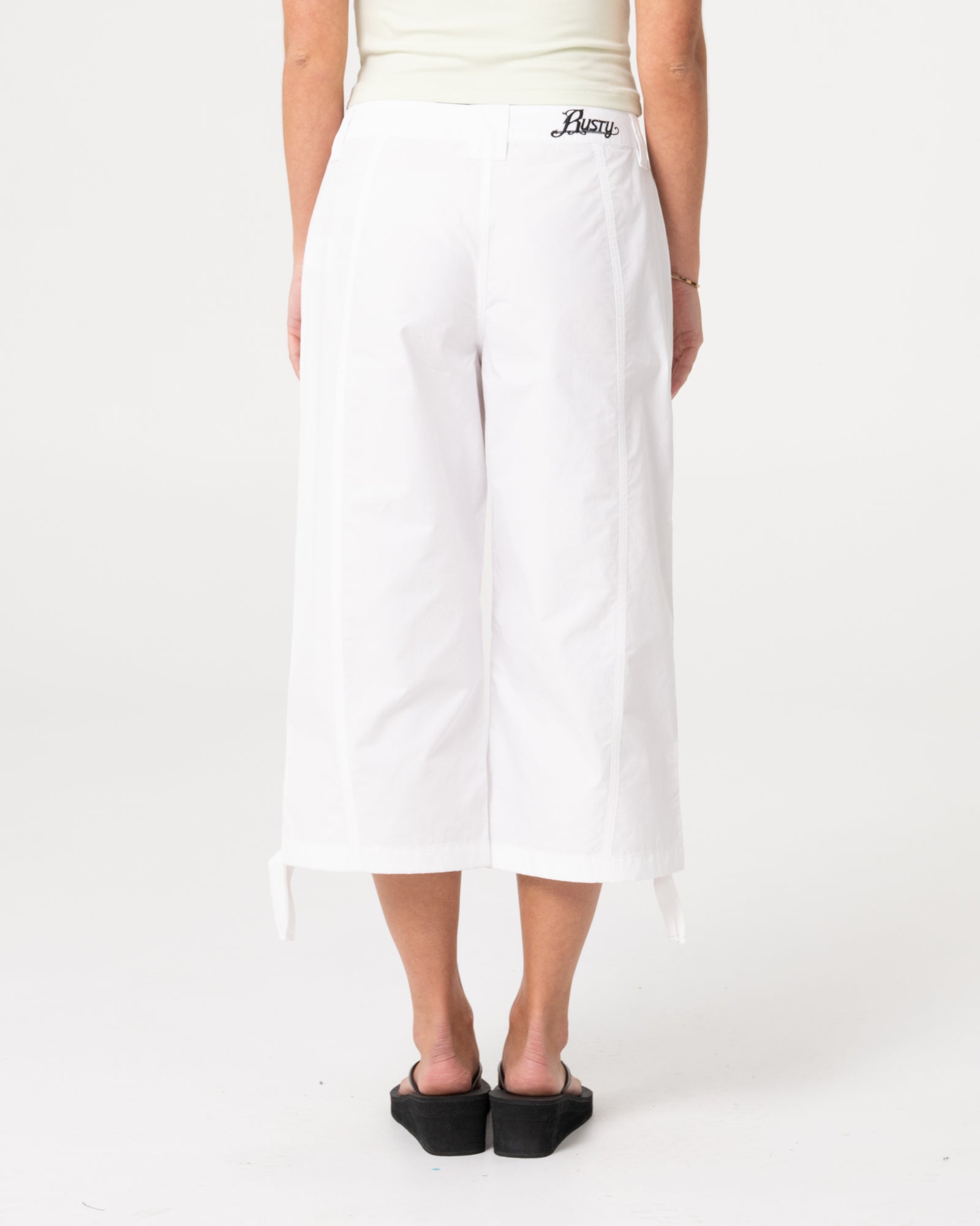 Cameron Low Rise Relaxed Capri Pant - White