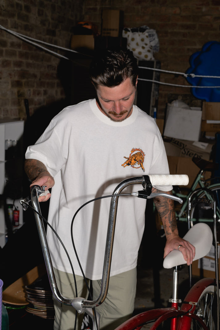 Santa Cruz Salba Tiger Redux Tee - Off White (view 6)