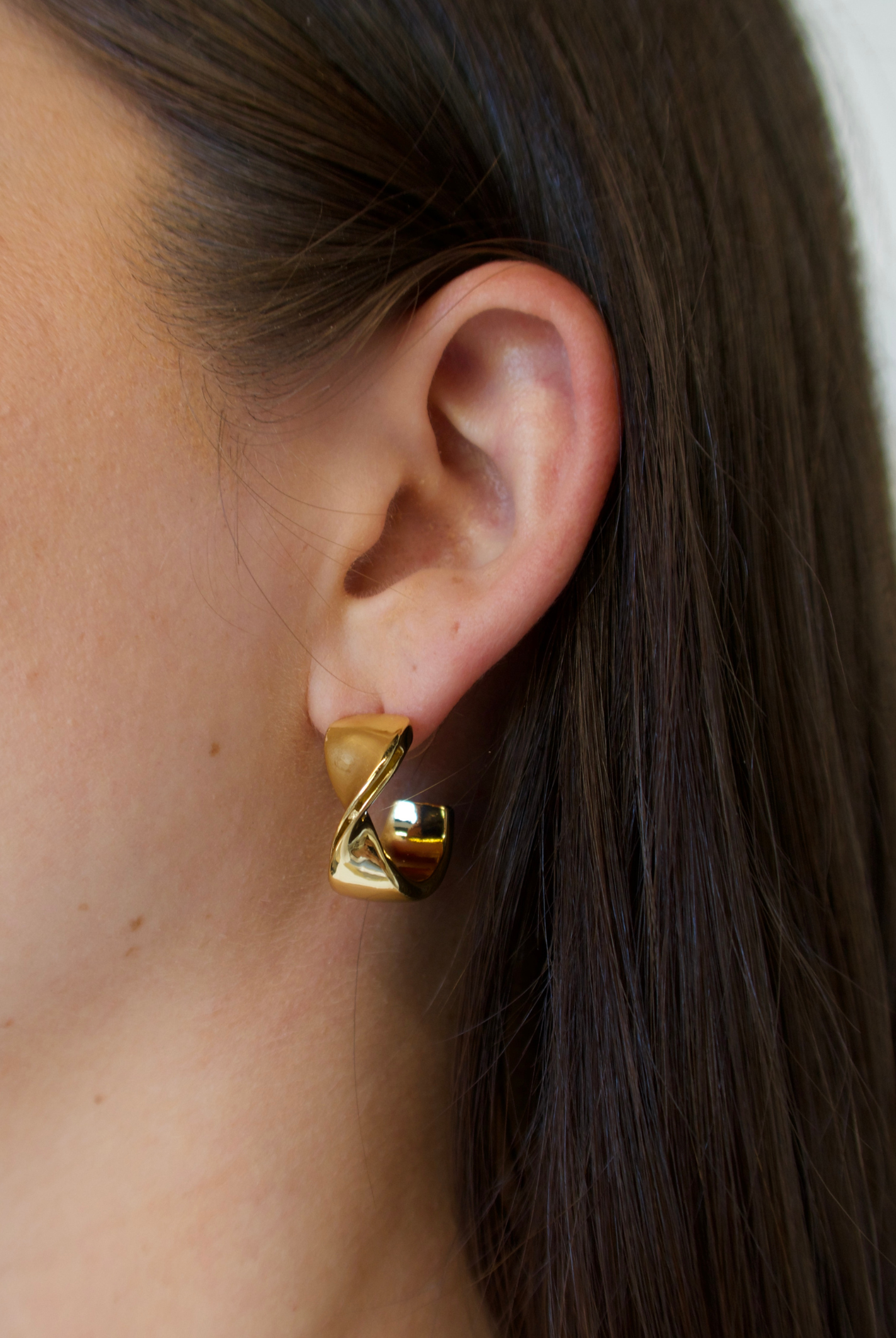 Marnie Hoop - Gold - Catani Clothing