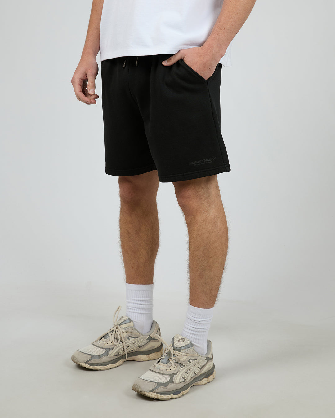 Silent Theory Essential Theory Short - Black (view 4)