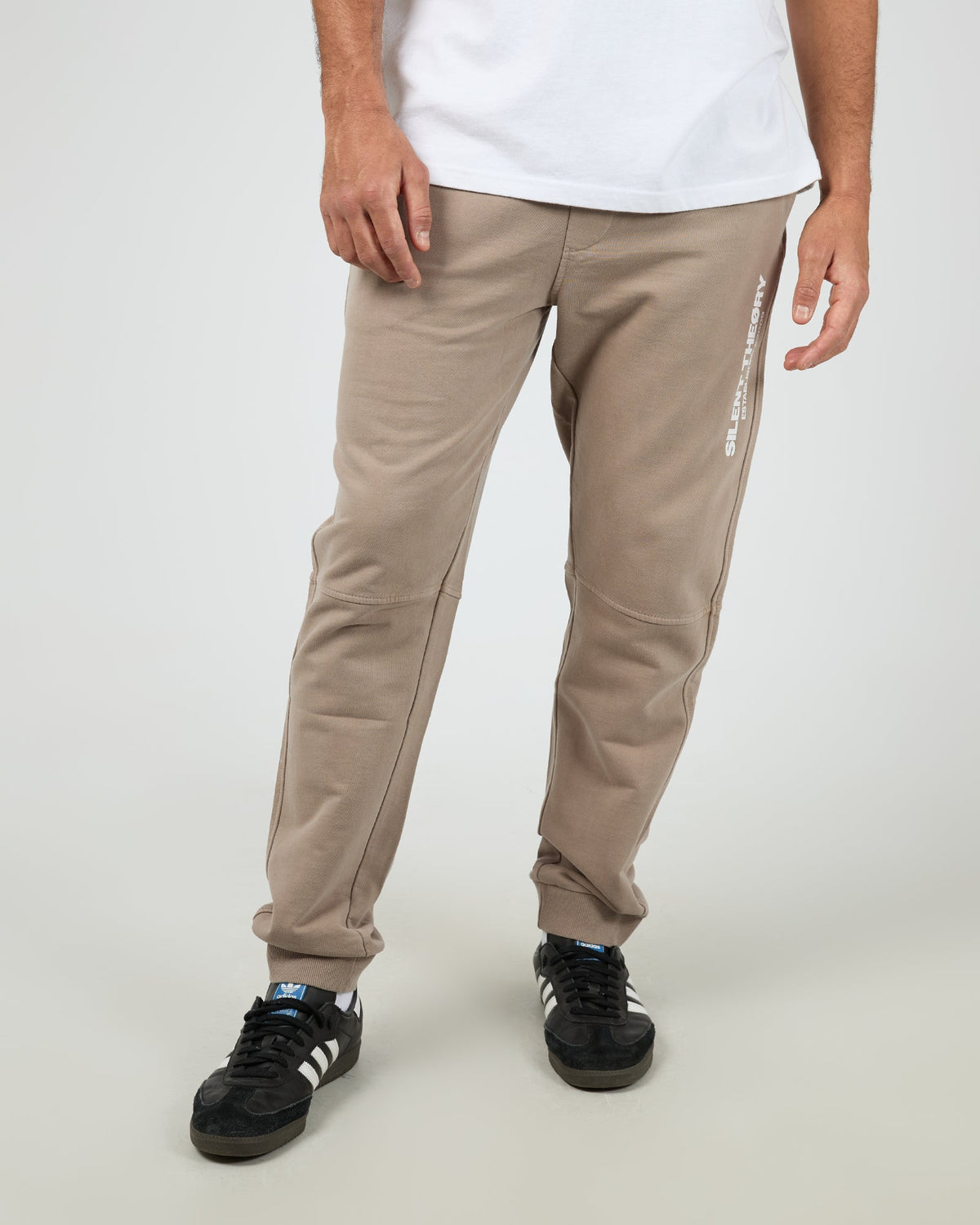Silent Theory Essential Theory Trackpant V2 Mushroom front