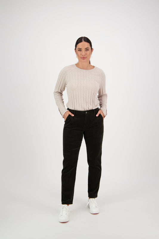 Ankle Grazer Relaxed Boyfriend Cord Pant - Hunter