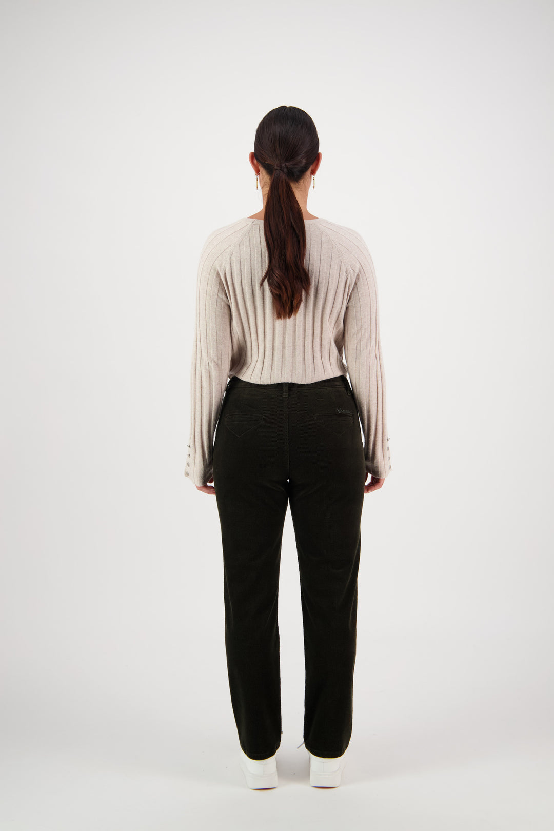 Vassalli Ankle Grazer Relaxed Boyfriend Cord Pant - Hunter (view 3)