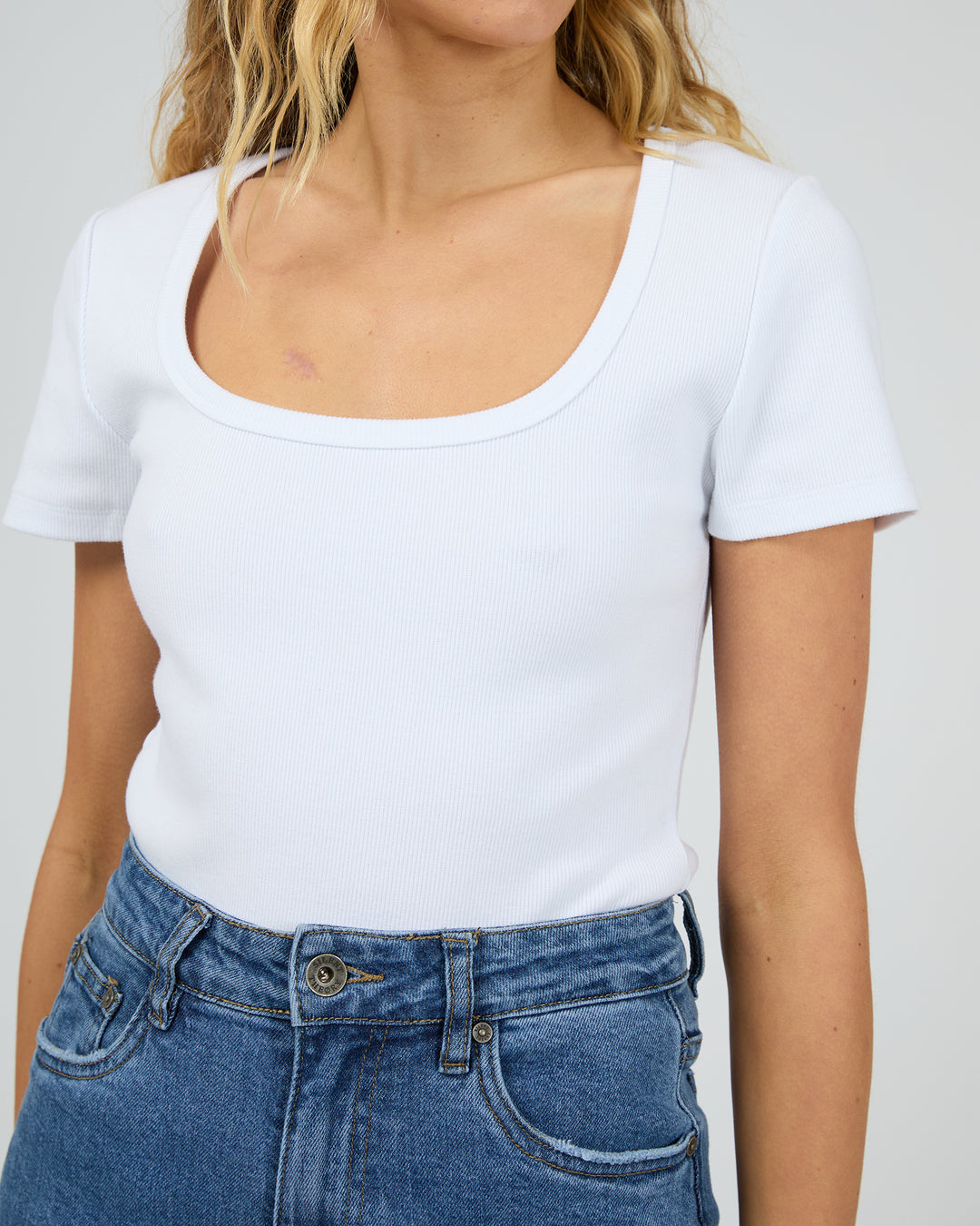 Silent Theory Mia Tee - White (view 5)