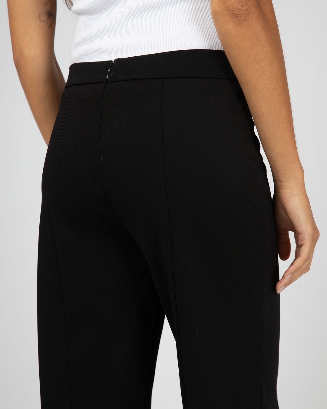 Silent Theory Alia Pant - Black (view 4)
