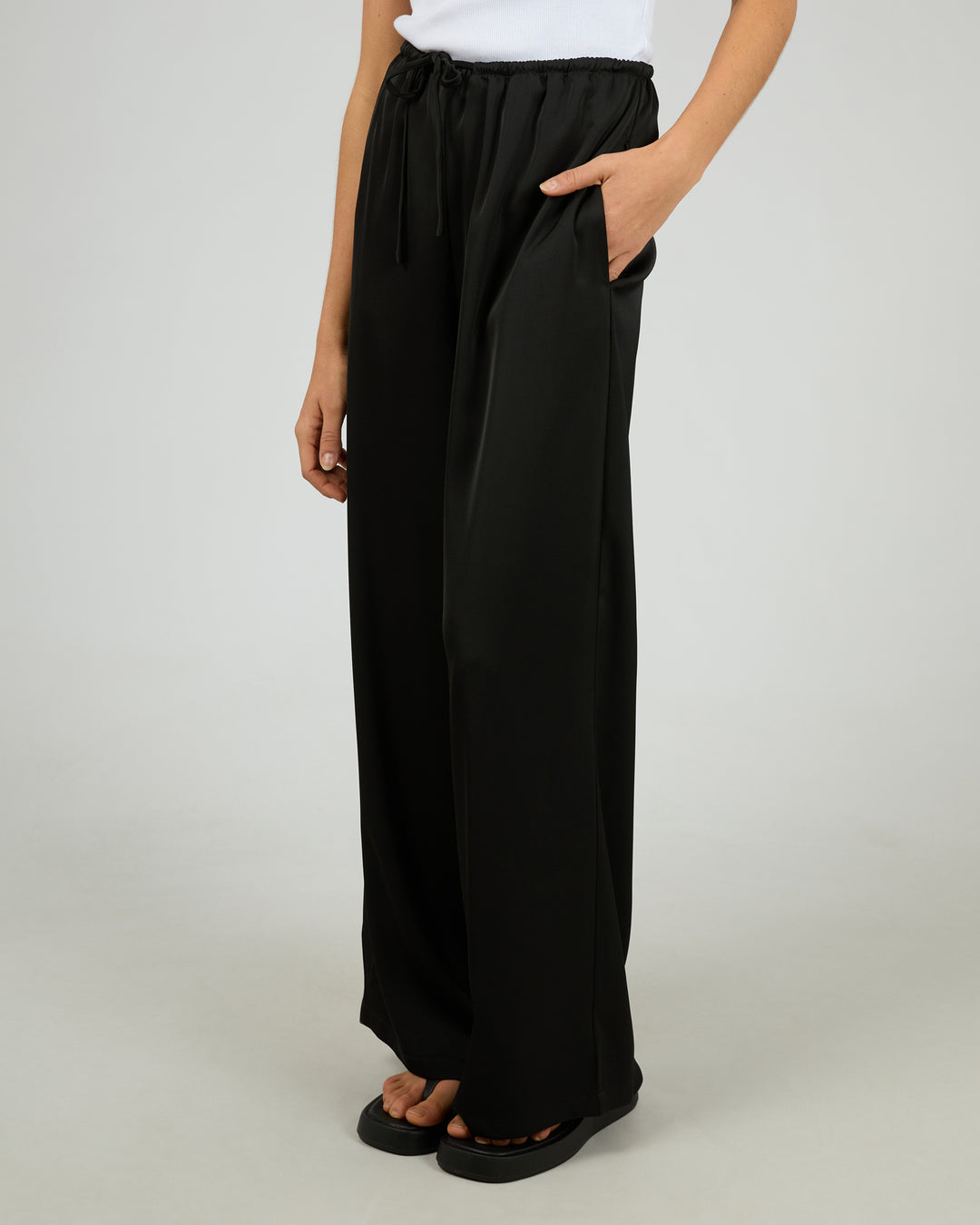 Silent Theory Carter Pant - Black (view 5)