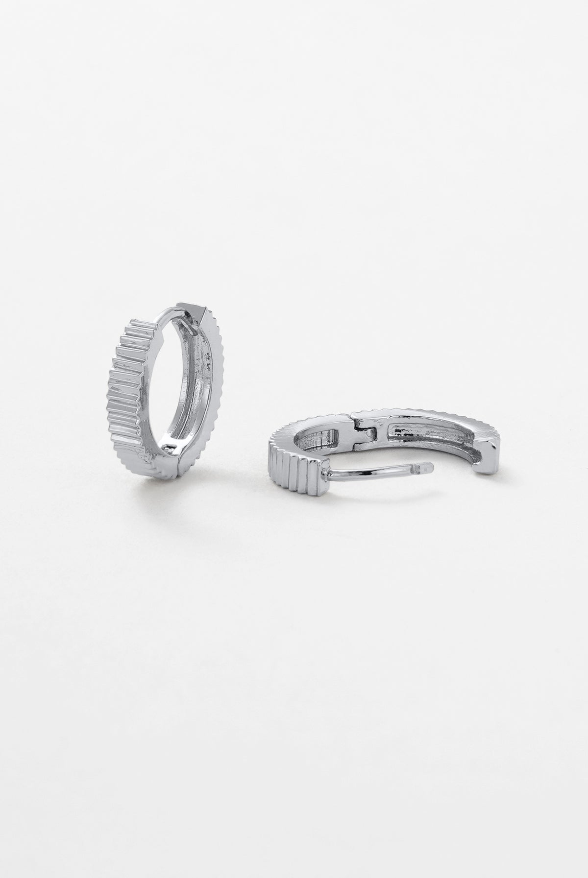 Zafino Willow Huggie - Silver