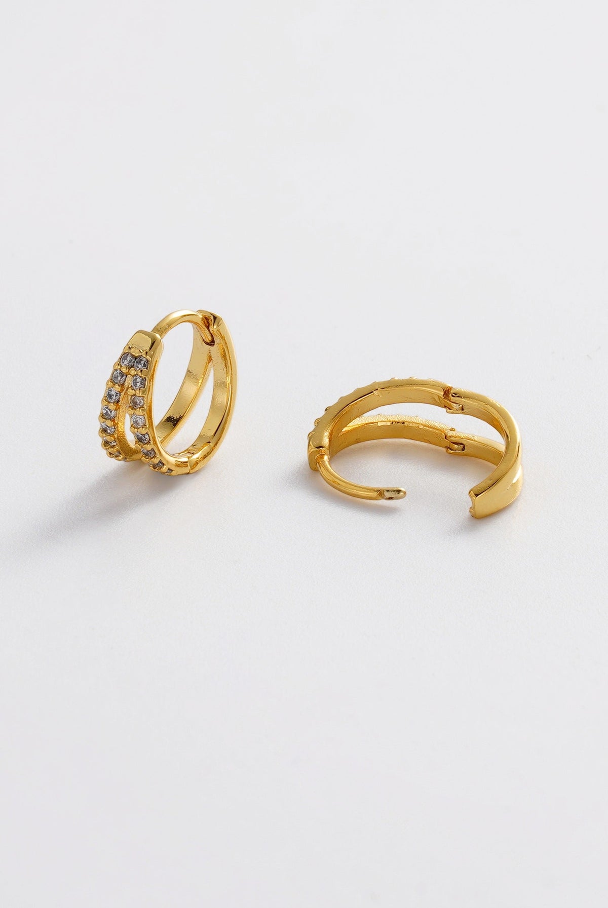 Zafino Celia Huggie gold detail